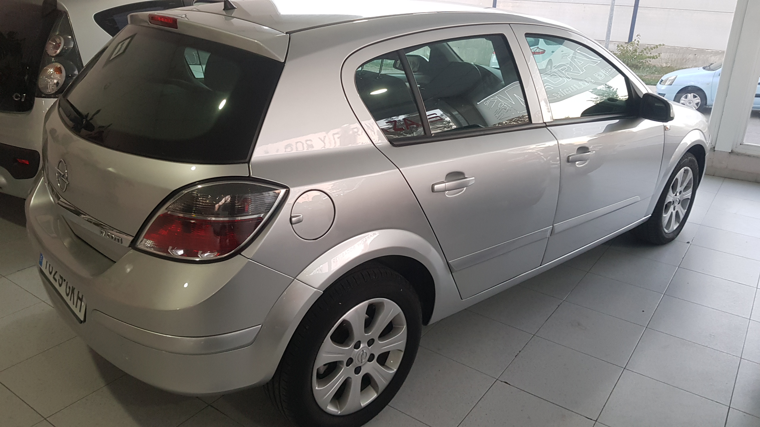 Opel Astra 1.7 cdti: Catálogo de AUTOMOVILES MORAUTO SL Opel Astra 1.7 cdti: Catálogo de AUTOMOVILES MORAUTO SL