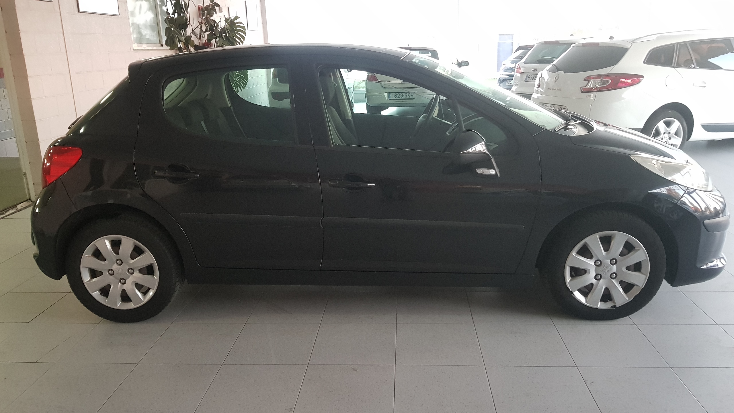 Peugeot 207 1.6 hdi 90 cv: Catálogo de AUTOMOVILES MORAUTO SL Peugeot 207 1.6 hdi 90 cv: Catálogo de AUTOMOVILES MORAUTO SL