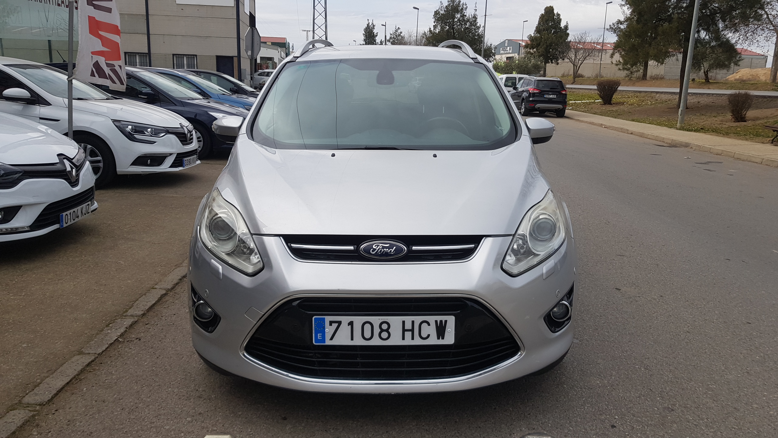 Ford Grand C-Max 1.6 Tdci 115 cv 7plazas: Catálogo de AUTOMOVILES MORAUTO SL Ford Grand C-Max 1.6 Tdci 115 cv 7plazas: Catálogo de AUTOMOVILES MORAUTO SL