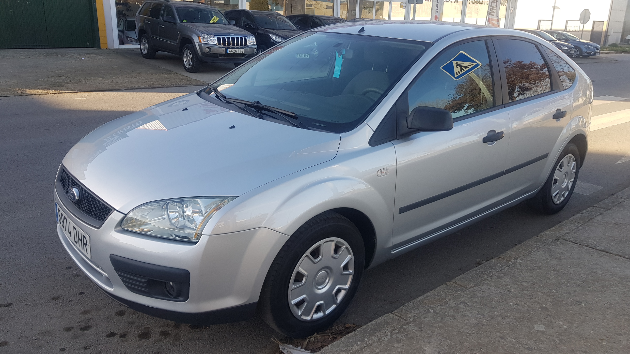 Ford Focus 1.6 tdci 90cv: Catálogo de AUTOMOVILES MORAUTO SL Ford Focus 1.6 tdci 90cv: Catálogo de AUTOMOVILES MORAUTO SL
