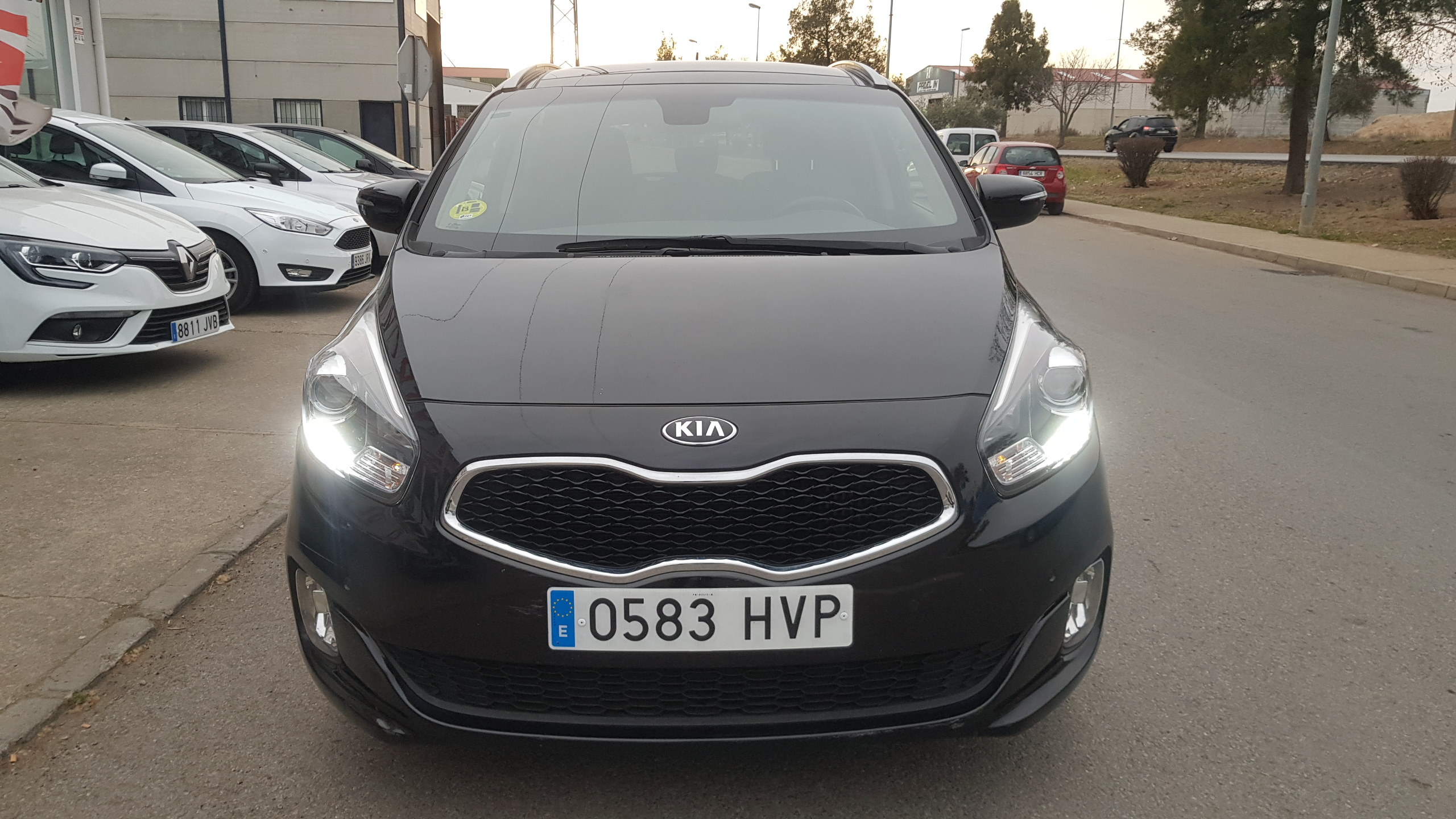 Kia Carens 1.7 CRDi VGT 136cv Emotion EcoDynam 7pl: Catálogo de AUTOMOVILES MORAUTO SL Kia Carens 1.7 CRDi VGT 136cv Emotion EcoDynam 7pl: Catálogo de AUTOMOVILES MORAUTO SL