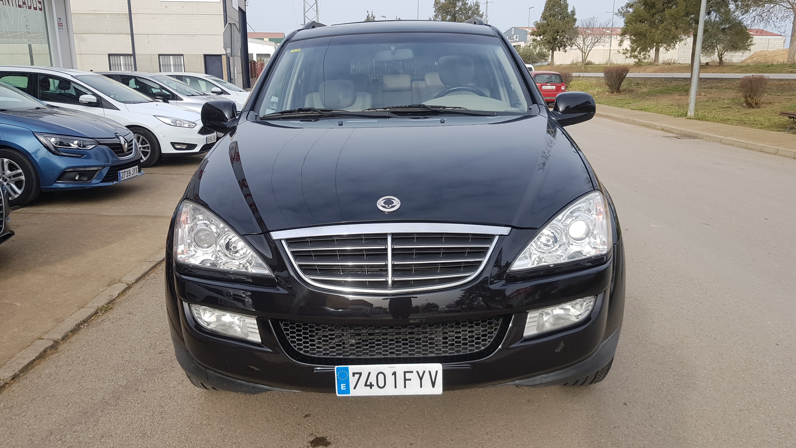 Ssangyong Kyron 200Xdi Premium Profesional 4x4 con reductora: Catálogo de AUTOMOVILES MORAUTO SL Ssangyong Kyron 200Xdi Premium Profesional 4x4 con reductora: Catálogo de AUTOMOVILES MORAUTO SL