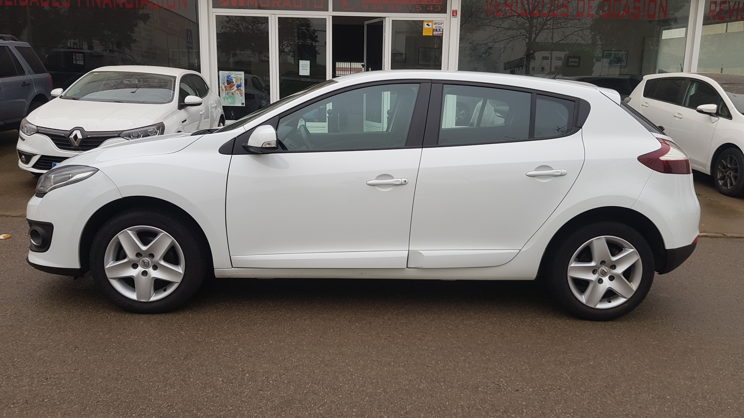 Renault Megane Business dCi 110 eco2: Catálogo de AUTOMOVILES MORAUTO SL Renault Megane Business dCi 110 eco2: Catálogo de AUTOMOVILES MORAUTO SL