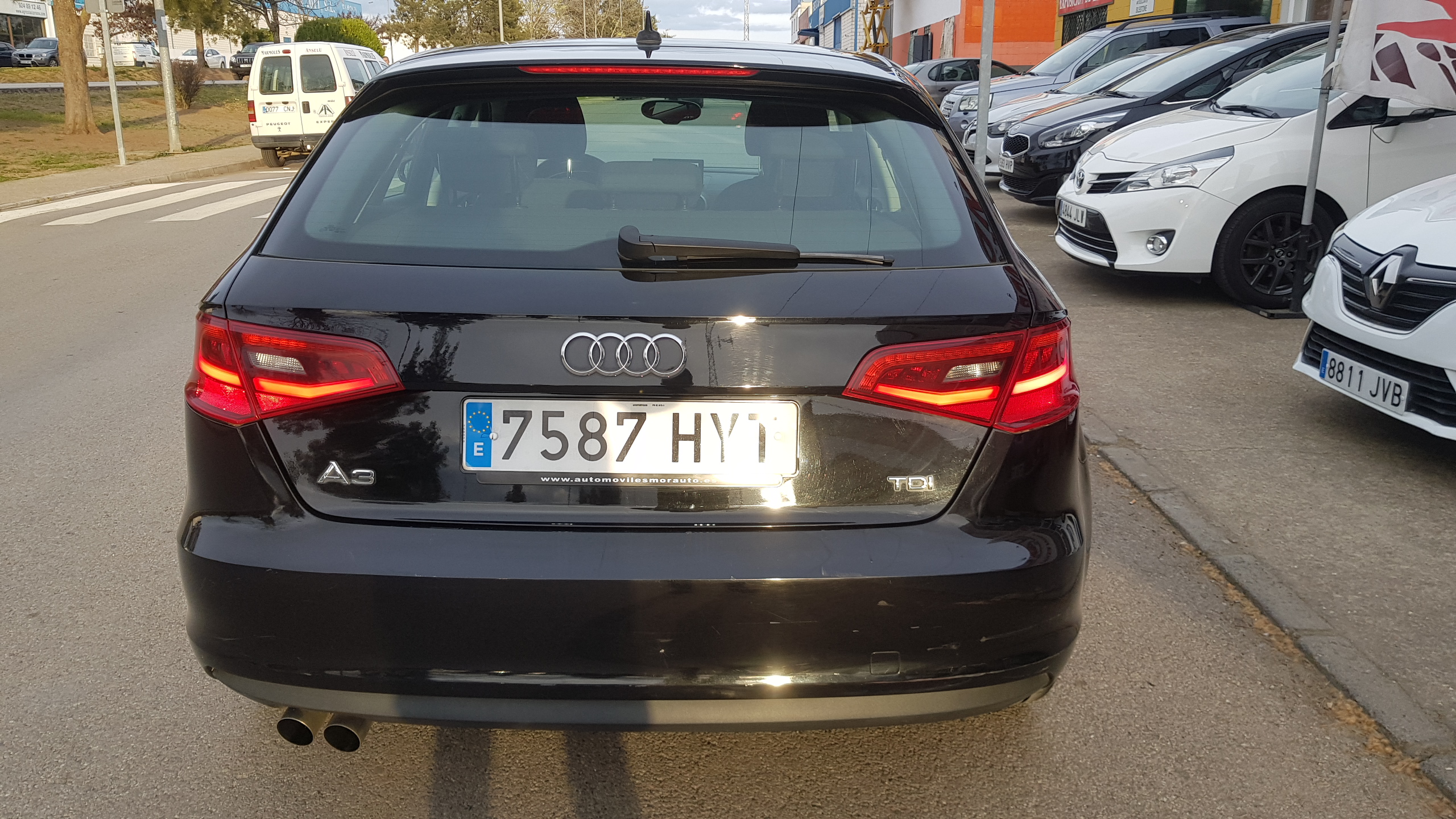 AUDI A3 Sportback 2.0 TDI 150 S tronic Ambiente: Catálogo de AUTOMOVILES MORAUTO SL AUDI A3 Sportback 2.0 TDI 150 S tronic Ambiente: Catálogo de AUTOMOVILES MORAUTO SL