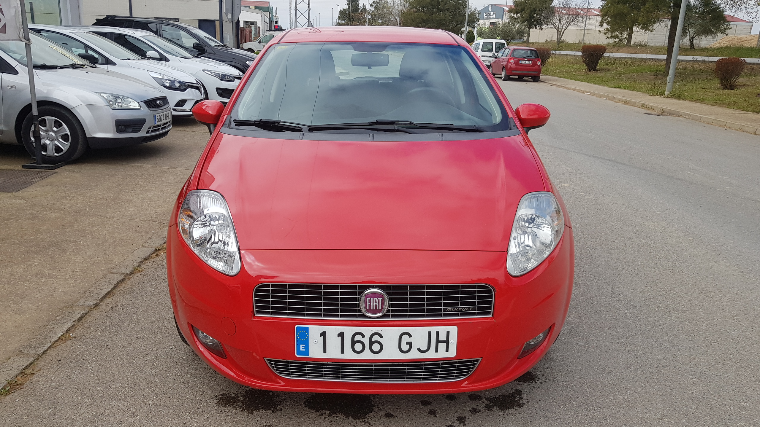 Fiat Punto 1.3 cdti 90cv: Catálogo de AUTOMOVILES MORAUTO SL Fiat Punto 1.3 cdti 90cv: Catálogo de AUTOMOVILES MORAUTO SL