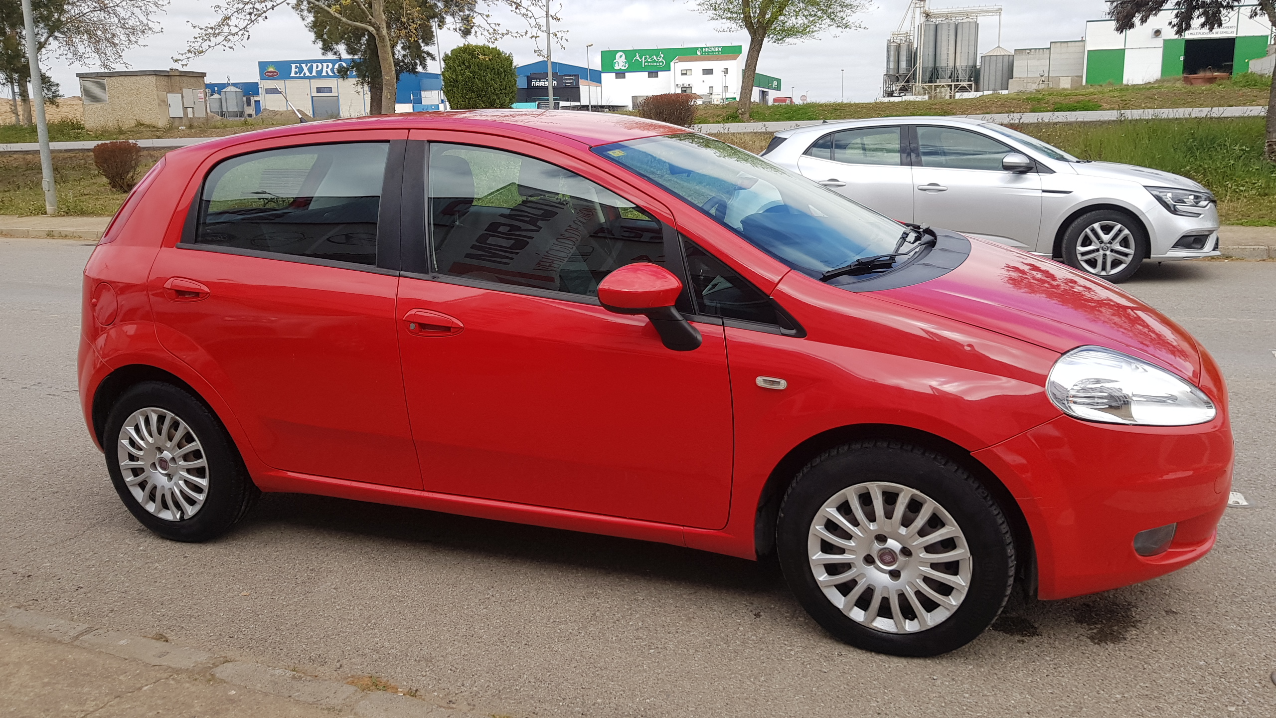 Fiat Punto 1.3 cdti 90cv: Catálogo de AUTOMOVILES MORAUTO SL Fiat Punto 1.3 cdti 90cv: Catálogo de AUTOMOVILES MORAUTO SL