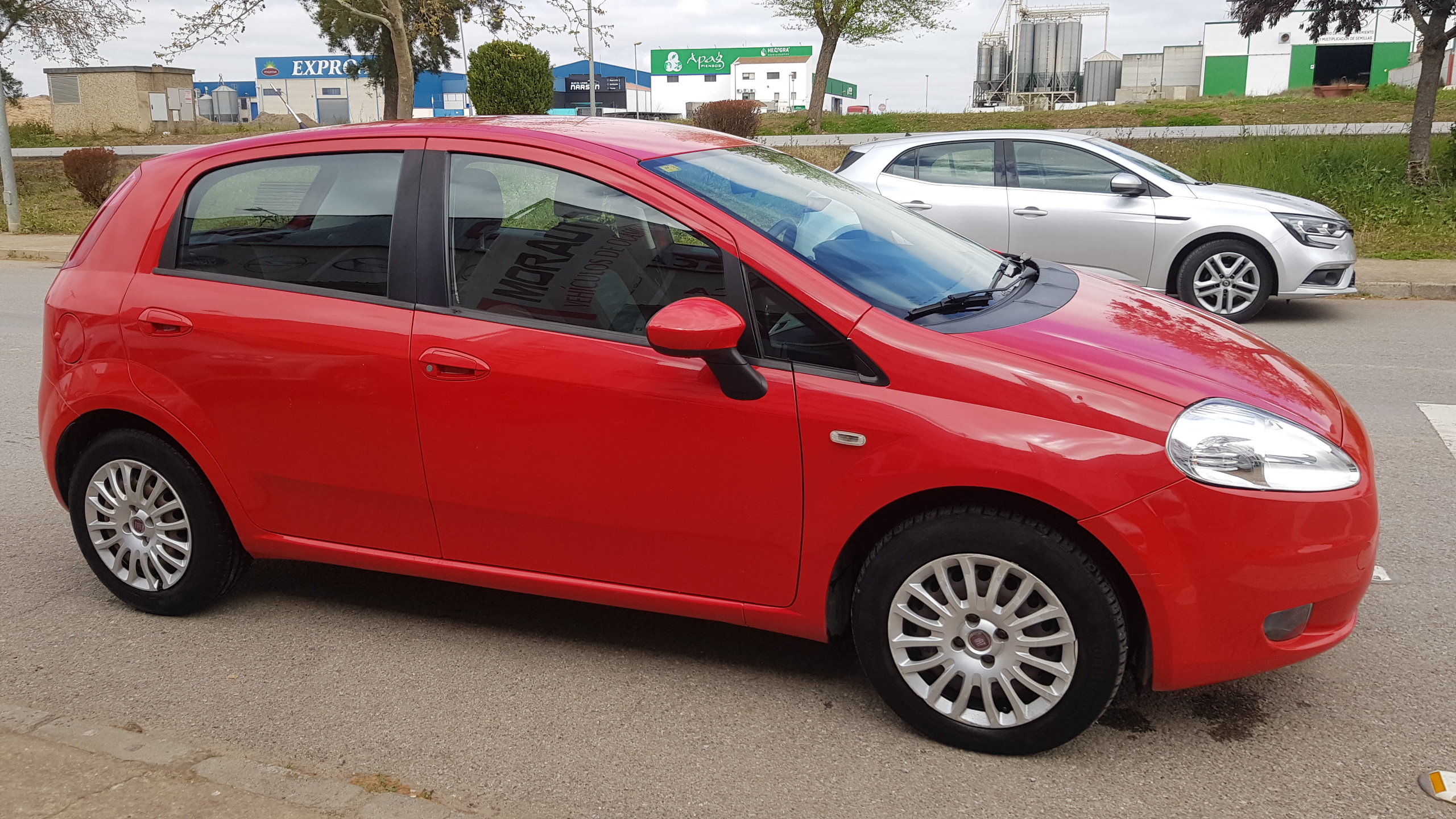 Fiat Punto 1.3 cdti 90cv: Catálogo de AUTOMOVILES MORAUTO SL Fiat Punto 1.3 cdti 90cv: Catálogo de AUTOMOVILES MORAUTO SL