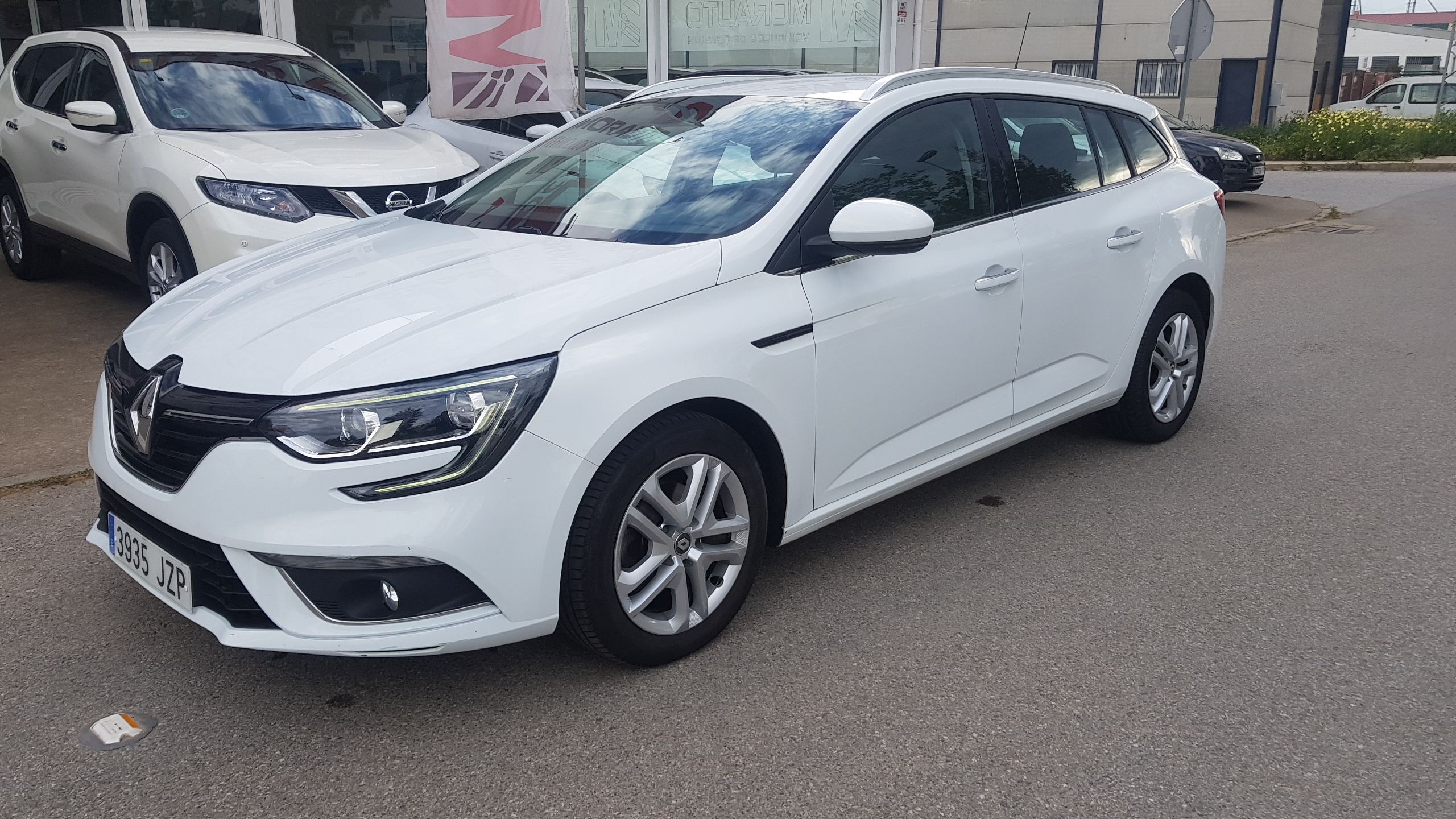 Renault Megane Sp. Tourer Business En. dCi 81kW 110CV: Catálogo de AUTOMOVILES MORAUTO SL Renault Megane Sp. Tourer Business En. dCi 81kW 110CV: Catálogo de AUTOMOVILES MORAUTO SL