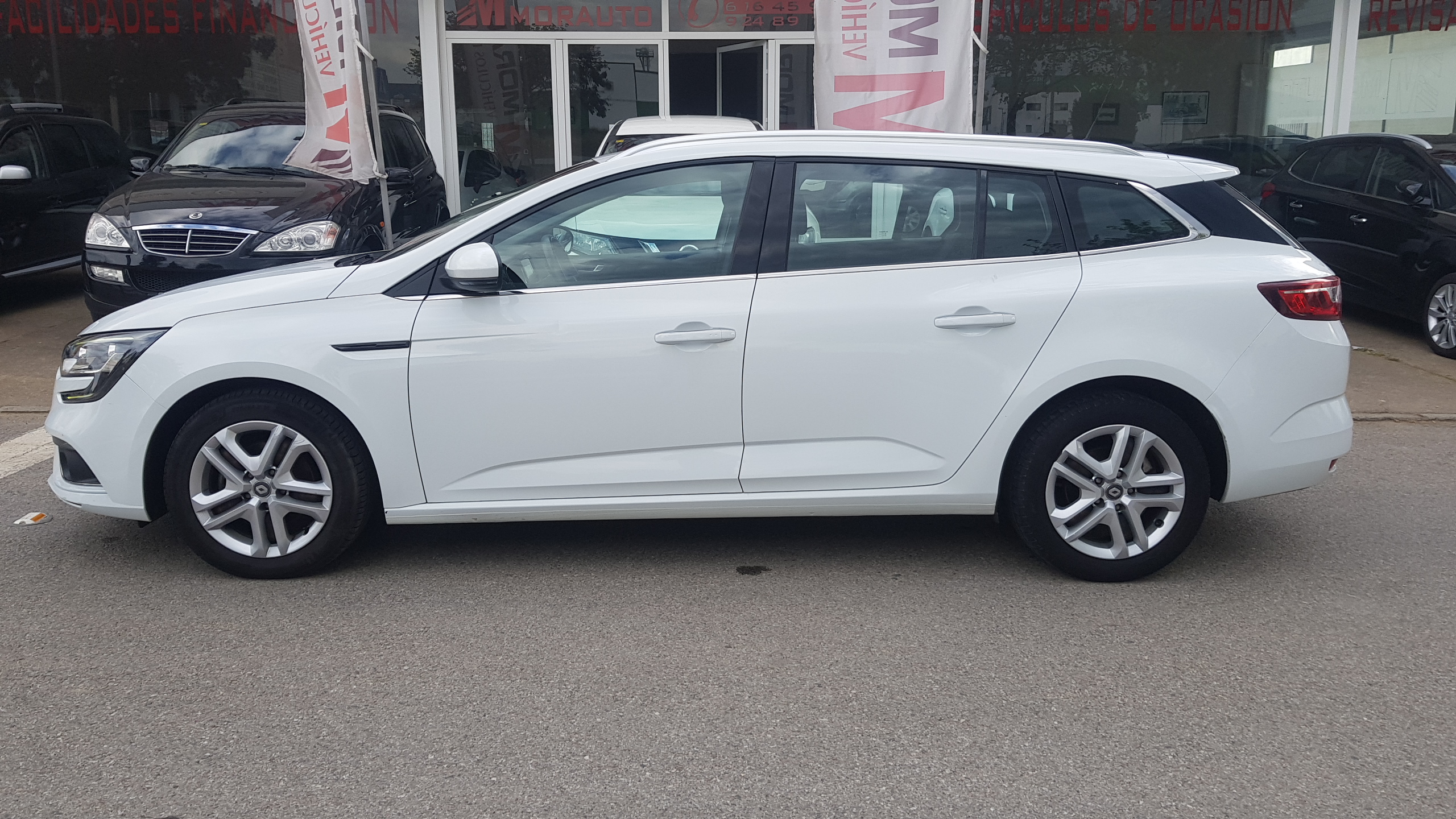 Renault Megane Sp. Tourer Business En. dCi 81kW 110CV: Catálogo de AUTOMOVILES MORAUTO SL Renault Megane Sp. Tourer Business En. dCi 81kW 110CV: Catálogo de AUTOMOVILES MORAUTO SL