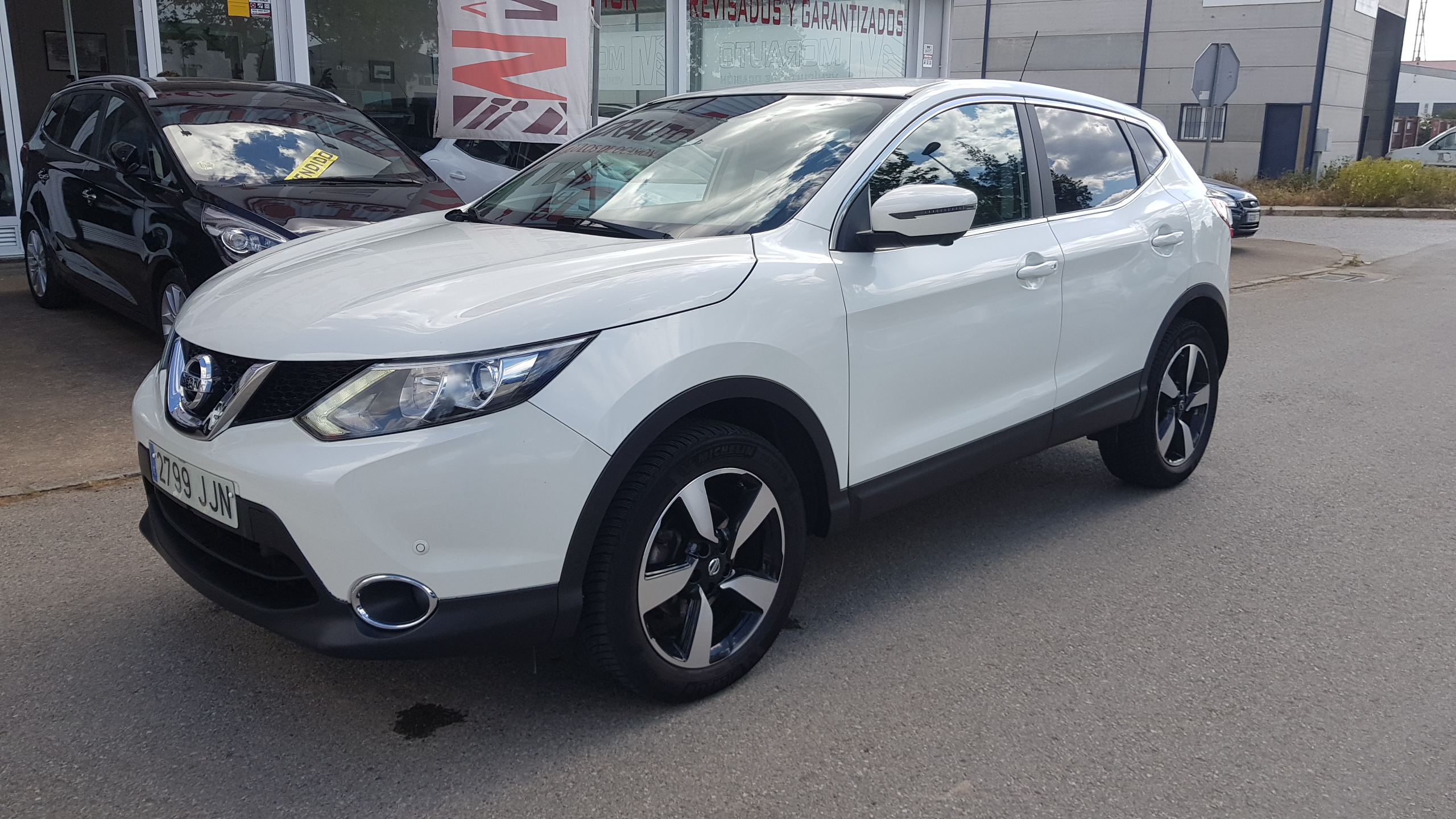 NISSAN QASHQAI 1.5dCi SS TEKNA PREMIUM 4x2 Piel: Catálogo de AUTOMOVILES MORAUTO SL NISSAN QASHQAI 1.5dCi SS TEKNA PREMIUM 4x2 Piel: Catálogo de AUTOMOVILES MORAUTO SL