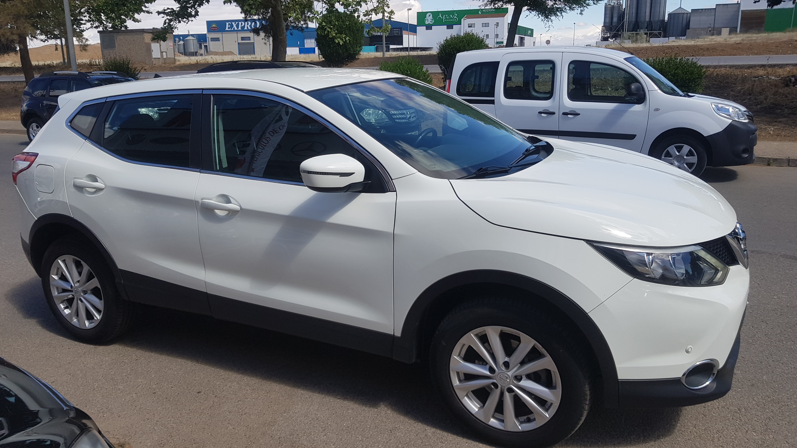 NISSAN QASHQAI 1.5 dCi ACENTA: Catálogo de AUTOMOVILES MORAUTO SL NISSAN QASHQAI 1.5 dCi ACENTA: Catálogo de AUTOMOVILES MORAUTO SL
