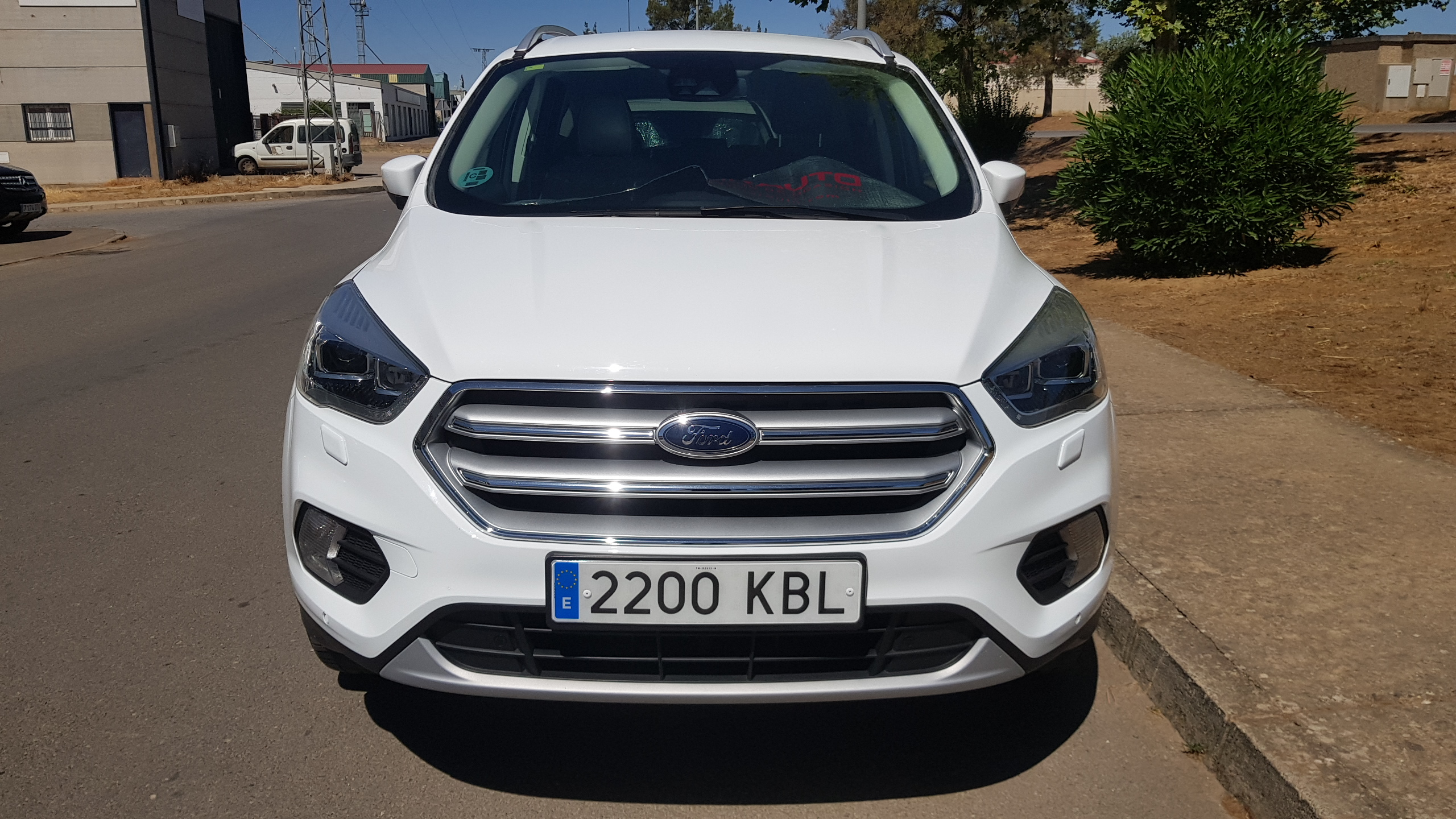 FORD Kuga 2.0 TDCi 110kW 4x2 ASS Titanium: Catálogo de AUTOMOVILES MORAUTO SL FORD Kuga 2.0 TDCi 110kW 4x2 ASS Titanium: Catálogo de AUTOMOVILES MORAUTO SL