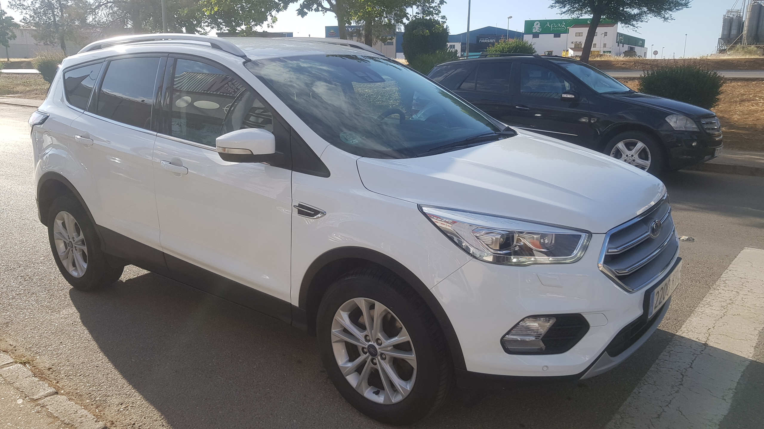 FORD Kuga 2.0 TDCi 110kW 4x2 ASS Titanium: Catálogo de AUTOMOVILES MORAUTO SL FORD Kuga 2.0 TDCi 110kW 4x2 ASS Titanium: Catálogo de AUTOMOVILES MORAUTO SL
