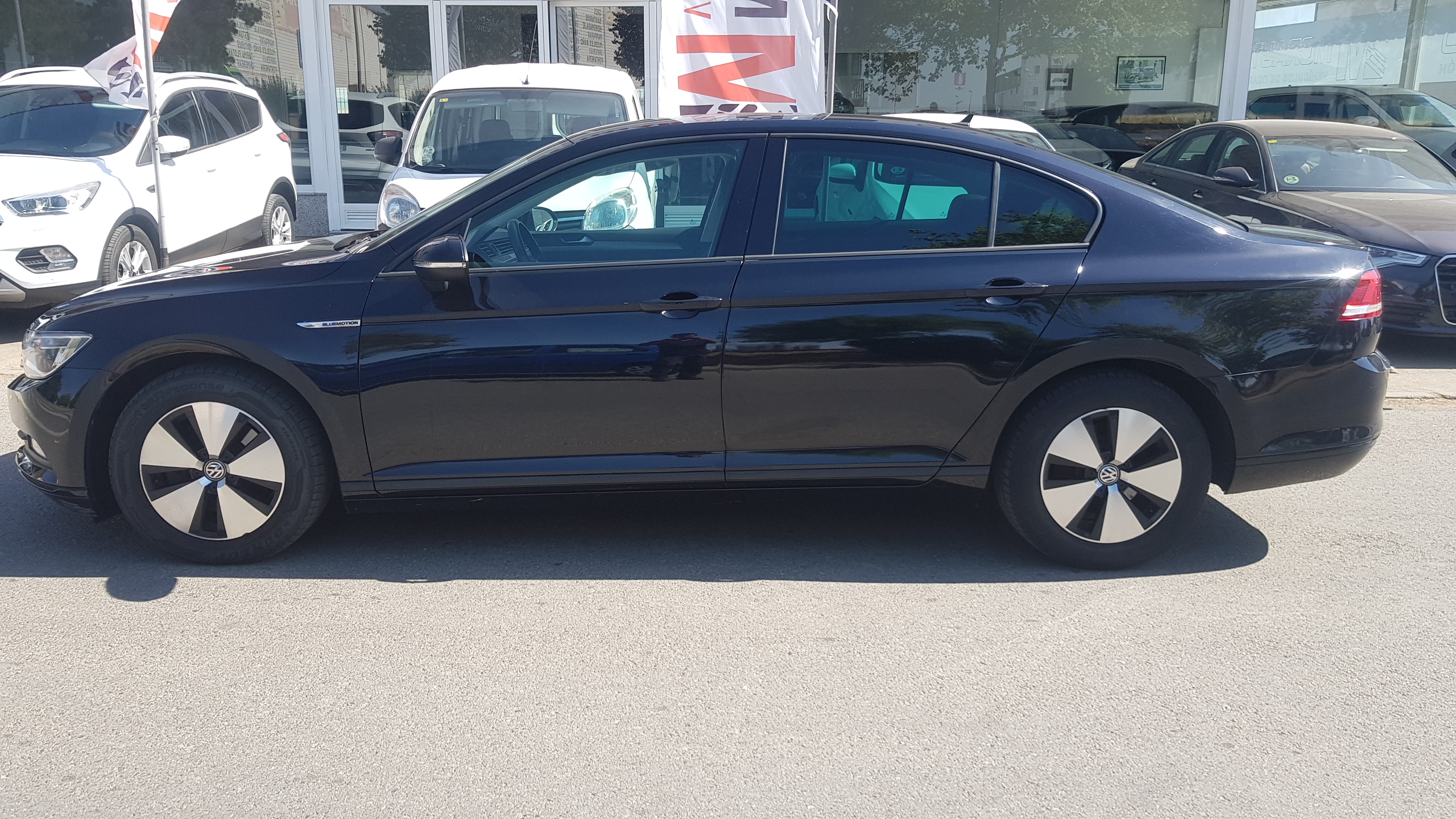 VOLKSWAGEN Passat Advance 1.6 TDI 120CV BMT: Catálogo de AUTOMOVILES MORAUTO SL VOLKSWAGEN Passat Advance 1.6 TDI 120CV BMT: Catálogo de AUTOMOVILES MORAUTO SL