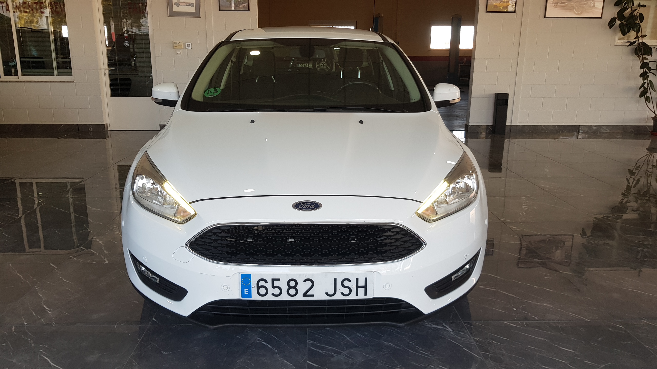FORD Focus 1.5 TDCi E6 70kW Business Sportbreak: Catálogo de AUTOMOVILES MORAUTO SL FORD Focus 1.5 TDCi E6 70kW Business Sportbreak: Catálogo de AUTOMOVILES MORAUTO SL