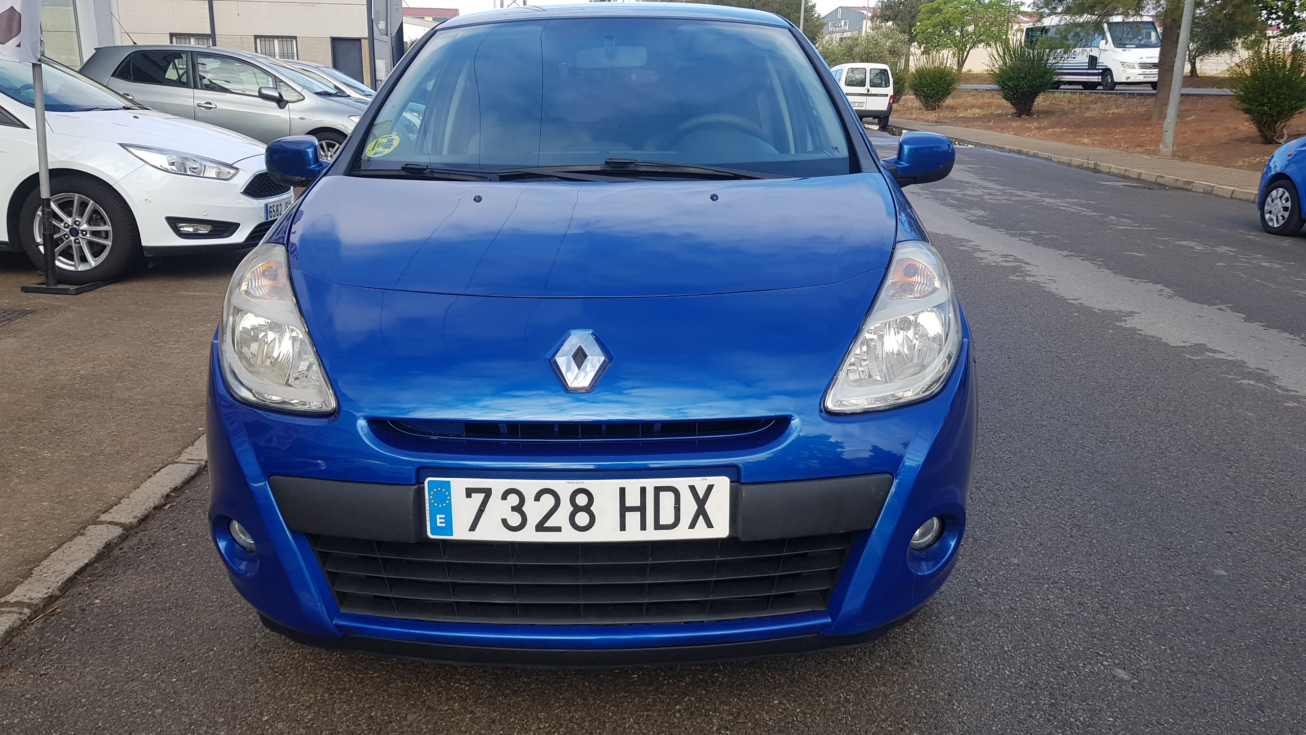 RENAULT Clio Expression dCi 75 5p eco2 E5: Catálogo de AUTOMOVILES MORAUTO SL RENAULT Clio Expression dCi 75 5p eco2 E5: Catálogo de AUTOMOVILES MORAUTO SL