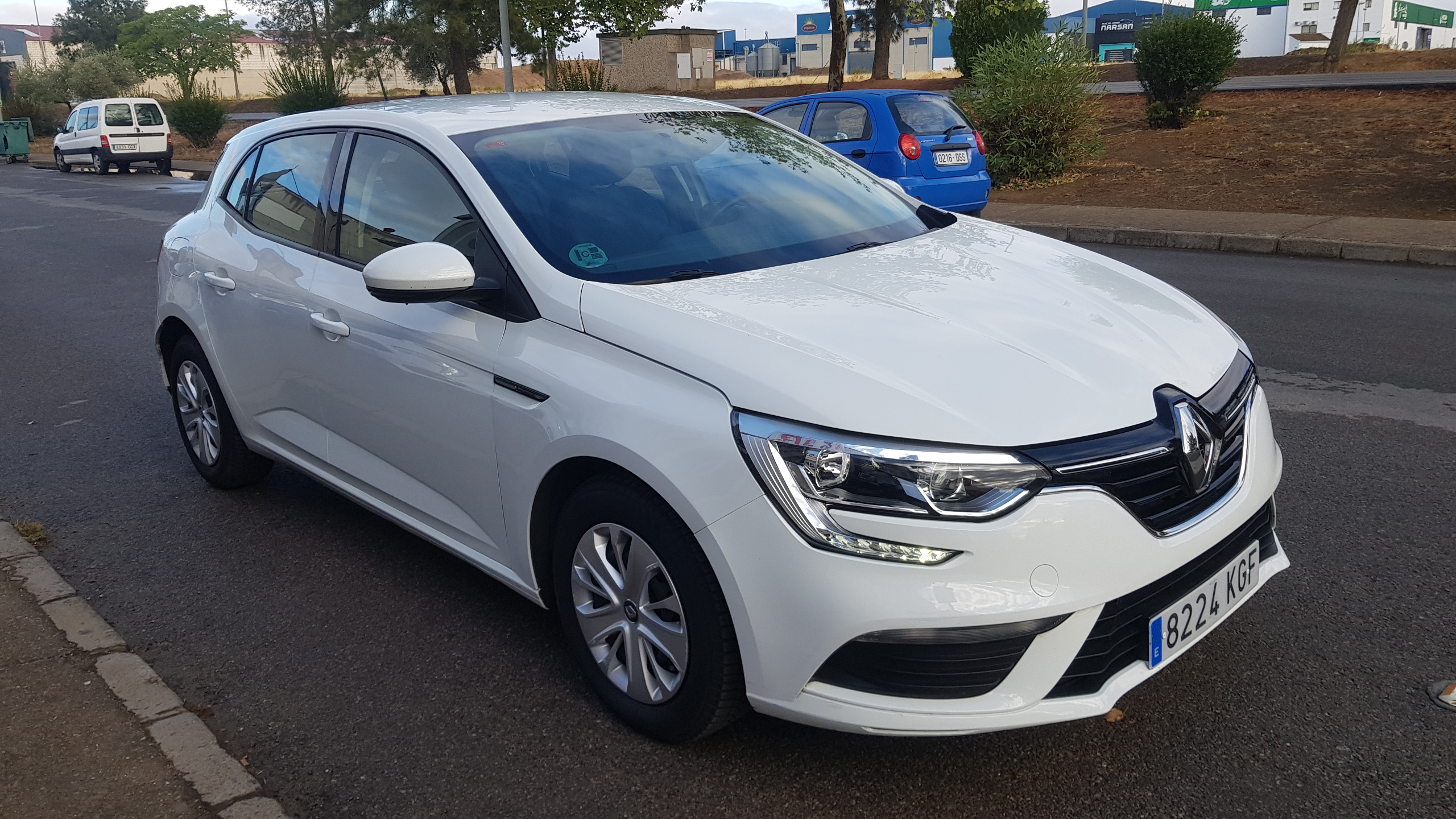 RENAULT Megane Life Energy dCi 66kW 90CV: Catálogo de AUTOMOVILES MORAUTO SL RENAULT Megane Life Energy dCi 66kW 90CV: Catálogo de AUTOMOVILES MORAUTO SL