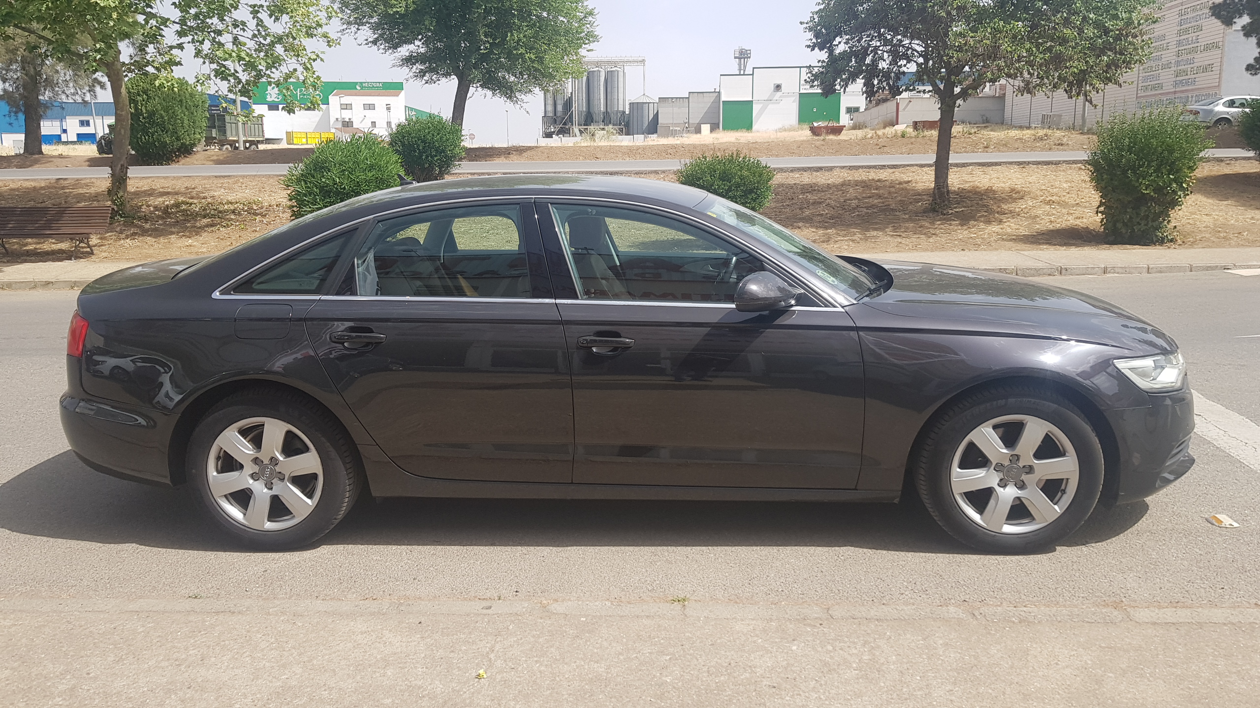 AUDI A6 2.0 TDI 177cv multitronic: Catálogo de AUTOMOVILES MORAUTO SL AUDI A6 2.0 TDI 177cv multitronic: Catálogo de AUTOMOVILES MORAUTO SL