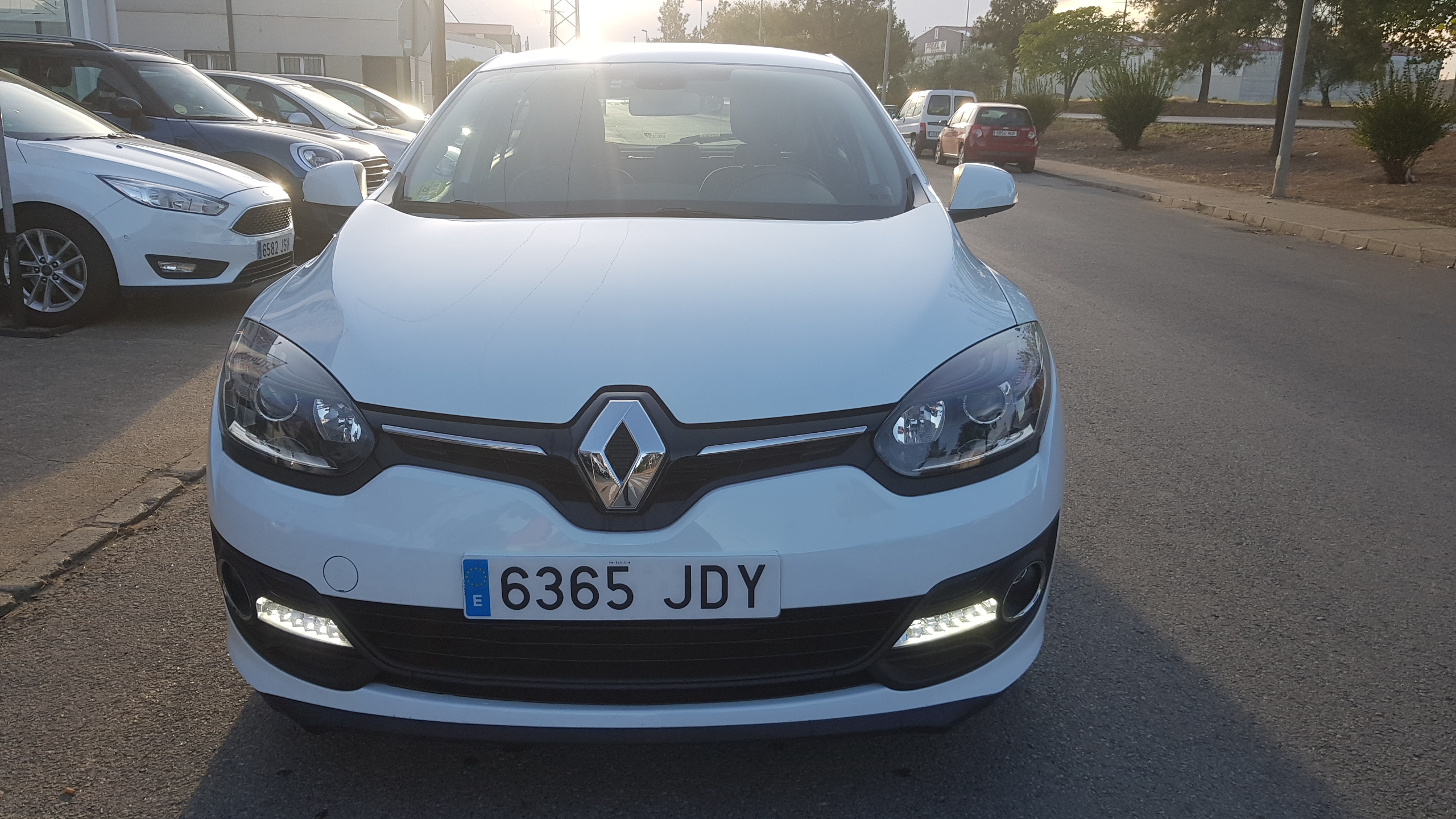 RENAULT Megane Business dCi 95 eco2: Catálogo de AUTOMOVILES MORAUTO SL RENAULT Megane Business dCi 95 eco2: Catálogo de AUTOMOVILES MORAUTO SL