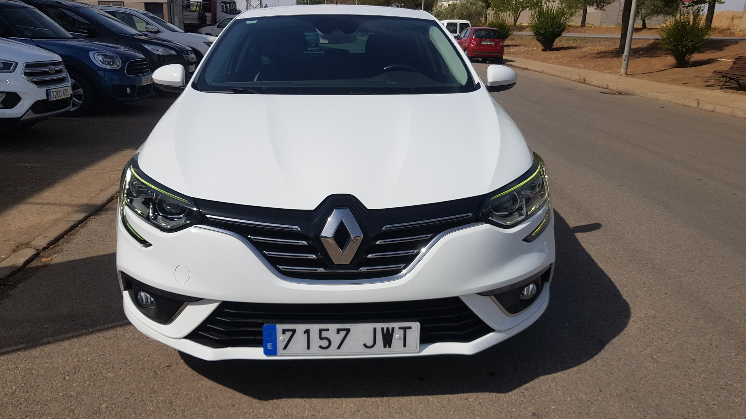 RENAULT Megane Zen Energy dCi 96kW 130CV: Catálogo de AUTOMOVILES MORAUTO SL RENAULT Megane Zen Energy dCi 96kW 130CV: Catálogo de AUTOMOVILES MORAUTO SL