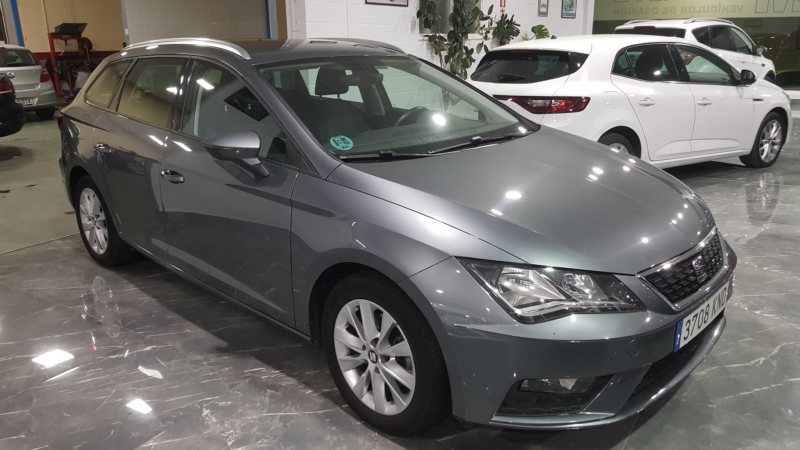 SEAT Leon ST 1.6 TDI 85kW 115CV SS Style Ad Nav: Catálogo de AUTOMOVILES MORAUTO SL SEAT Leon ST 1.6 TDI 85kW 115CV SS Style Ad Nav: Catálogo de AUTOMOVILES MORAUTO SL