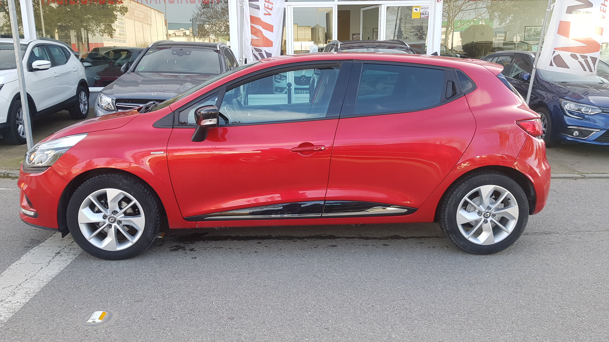 RENAULT Clio Limited Energy dCi 55kW 75CV: Catálogo de AUTOMOVILES MORAUTO SL RENAULT Clio Limited Energy dCi 55kW 75CV: Catálogo de AUTOMOVILES MORAUTO SL