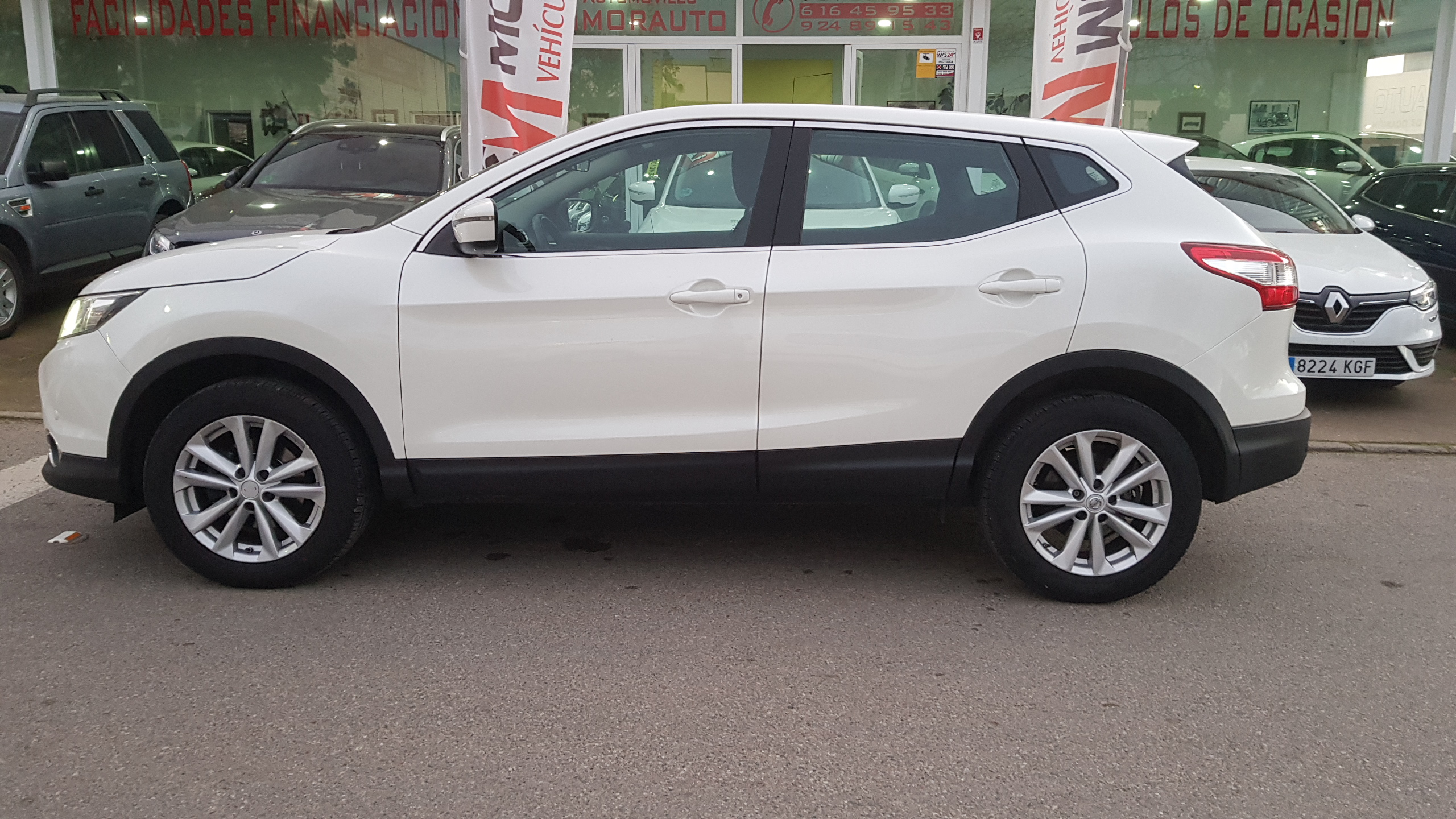 NISSAN QASHQAI 1.5dCi ACENTA 4x2: Catálogo de AUTOMOVILES MORAUTO SL NISSAN QASHQAI 1.5dCi ACENTA 4x2: Catálogo de AUTOMOVILES MORAUTO SL