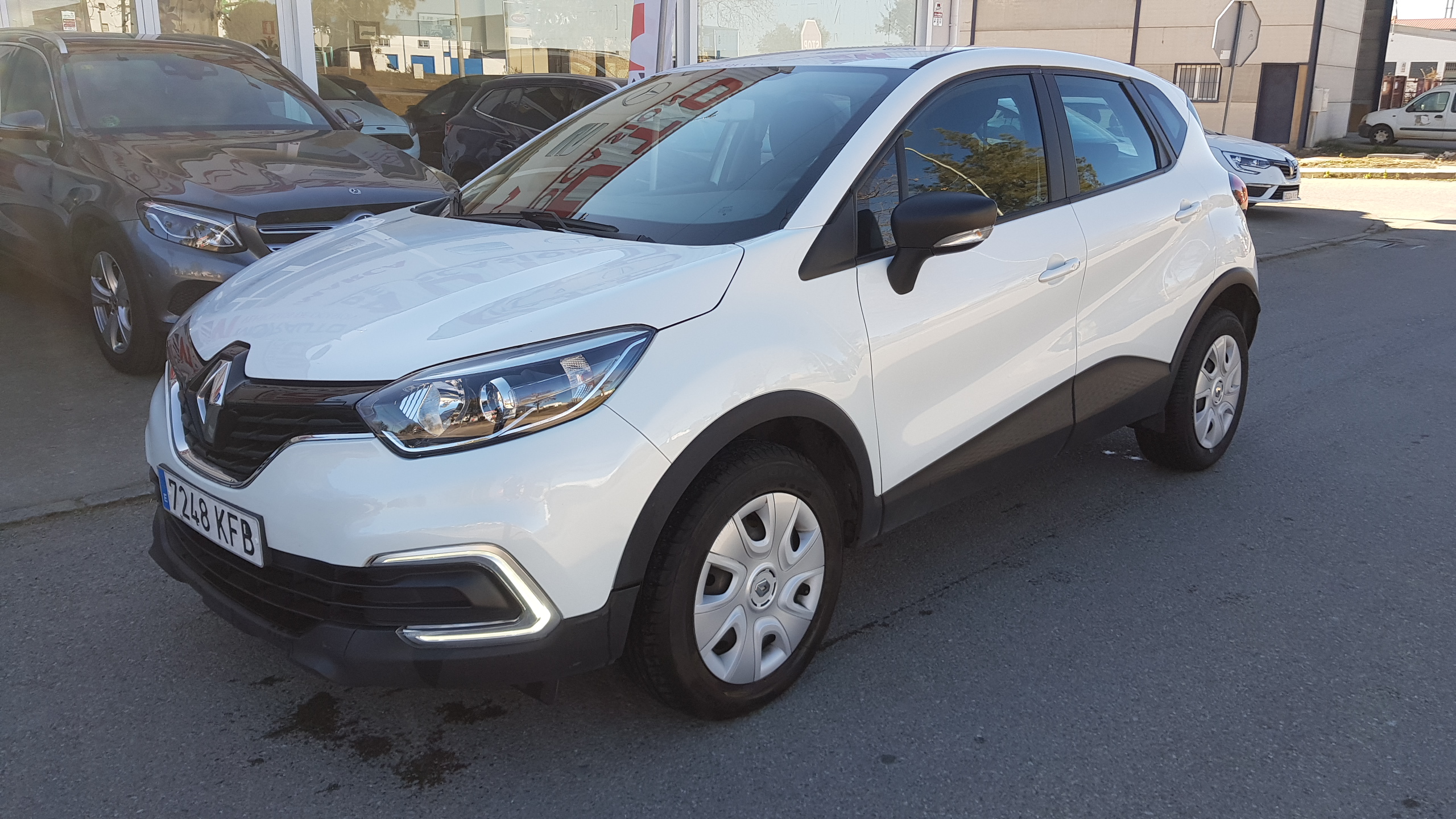 RENAULT Captur Life Energy dCi 66kW 90CV eco2: Catálogo de AUTOMOVILES MORAUTO SL RENAULT Captur Life Energy dCi 66kW 90CV eco2: Catálogo de AUTOMOVILES MORAUTO SL
