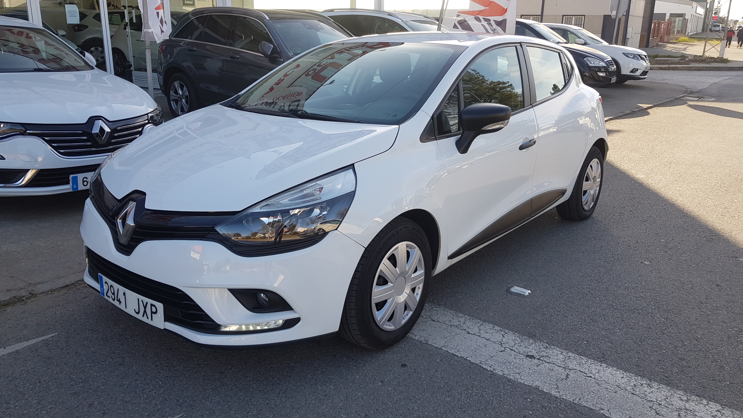 RENAULT Clio Business Energy dCi 55kW 75CV: Catálogo de AUTOMOVILES MORAUTO SL RENAULT Clio Business Energy dCi 55kW 75CV: Catálogo de AUTOMOVILES MORAUTO SL