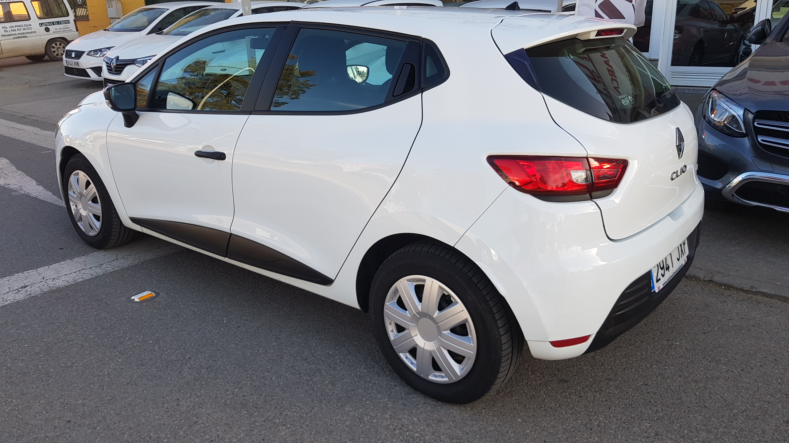 RENAULT Clio Business Energy dCi 55kW 75CV: Catálogo de AUTOMOVILES MORAUTO SL RENAULT Clio Business Energy dCi 55kW 75CV: Catálogo de AUTOMOVILES MORAUTO SL