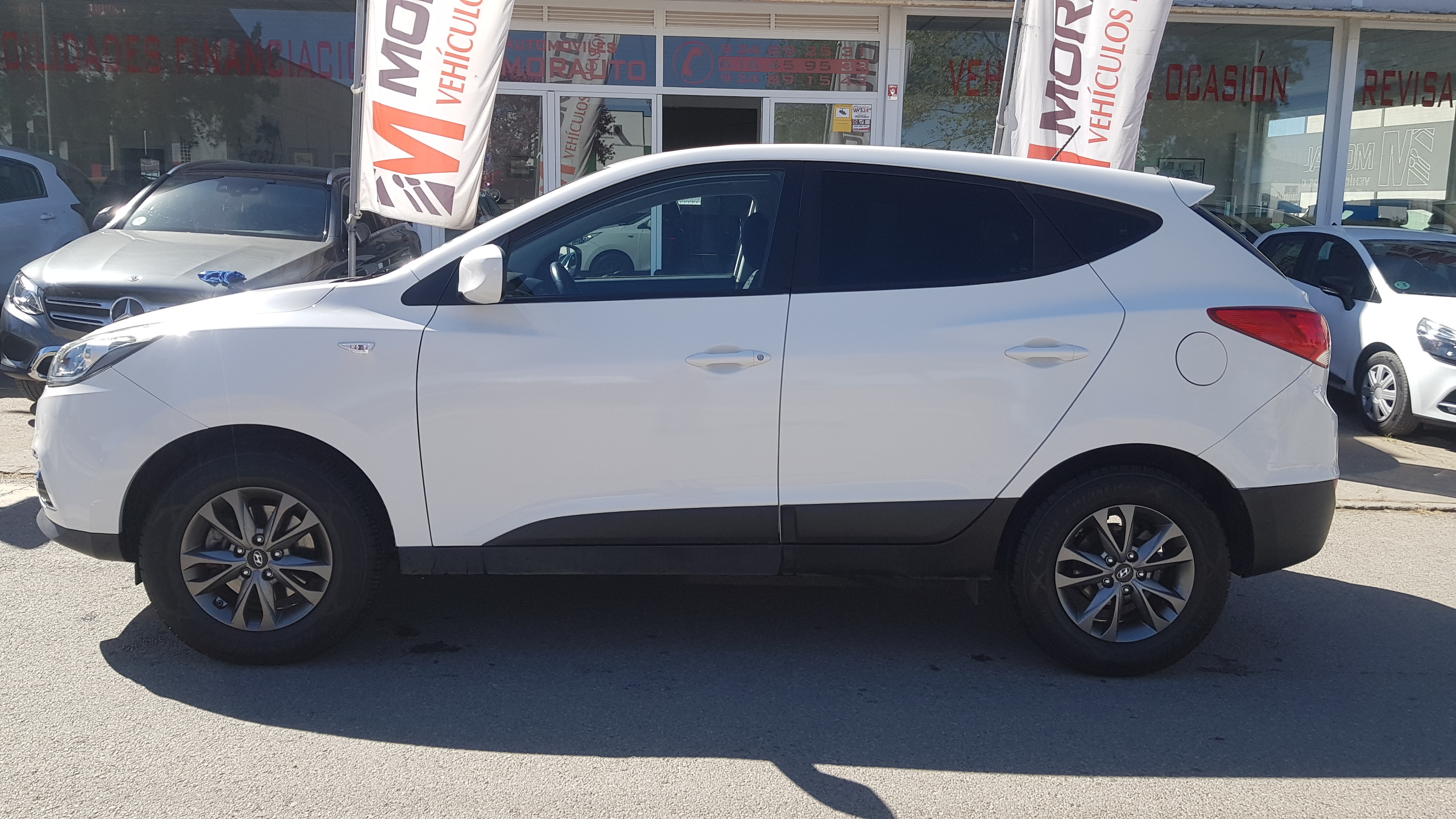 HYUNDAI ix35 1.7 CRDi BlueDrive Kosmo Klass 4x2: Catálogo de AUTOMOVILES MORAUTO SL HYUNDAI ix35 1.7 CRDi BlueDrive Kosmo Klass 4x2: Catálogo de AUTOMOVILES MORAUTO SL