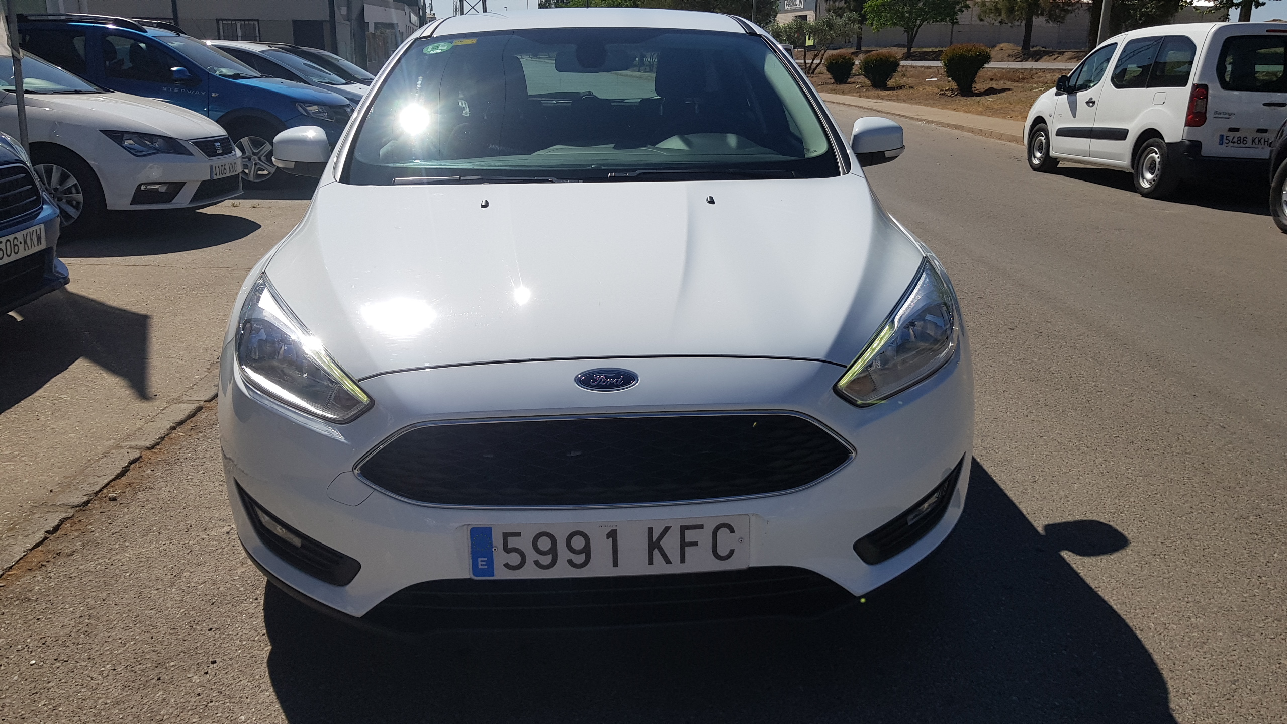 FORD Focus 1.5 TDCi E6 88kW 120CV Trend: Catálogo de AUTOMOVILES MORAUTO SL FORD Focus 1.5 TDCi E6 88kW 120CV Trend: Catálogo de AUTOMOVILES MORAUTO SL