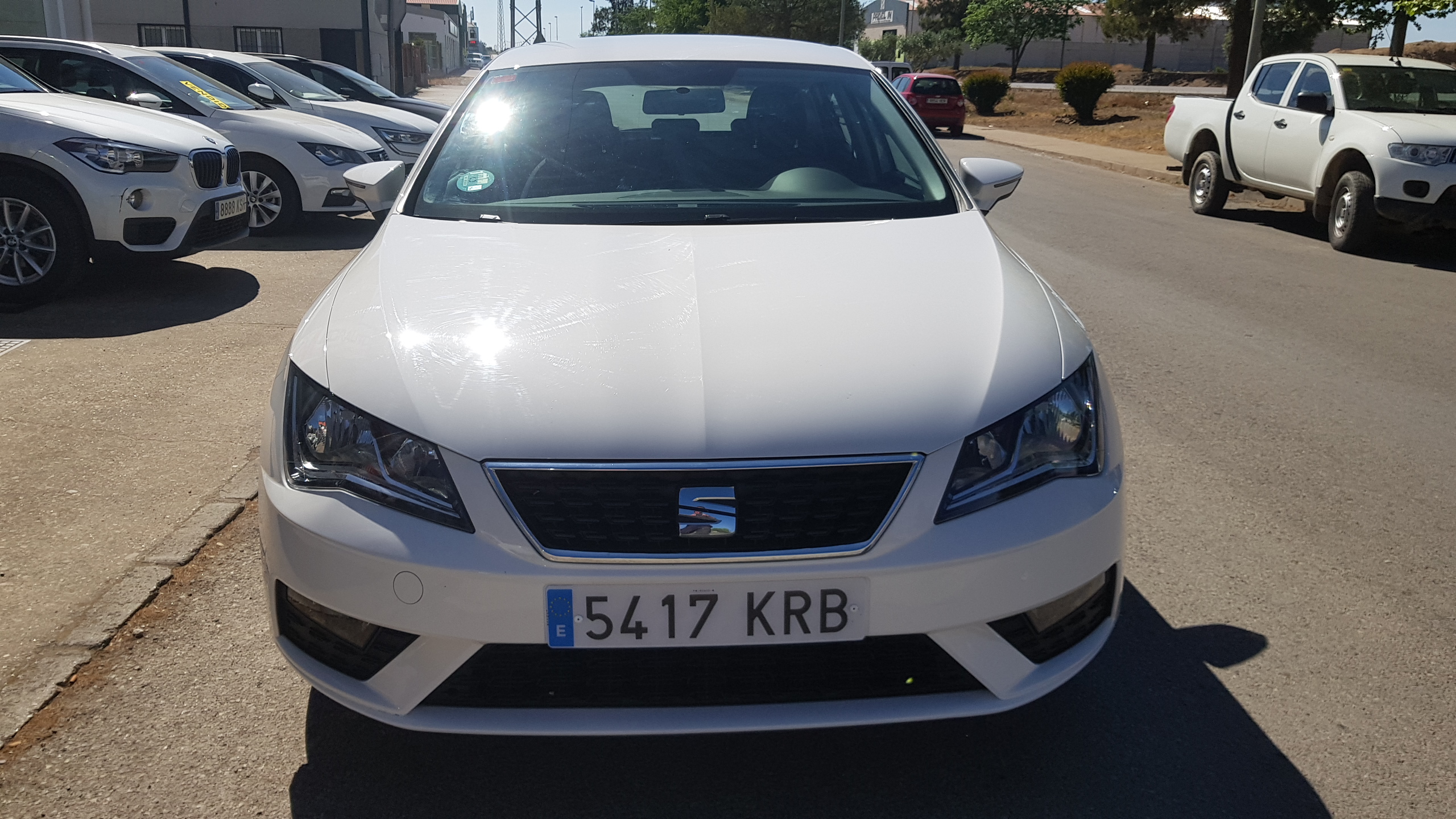 SEAT Leon 1.6 TDI 85kW StSp Reference Plus: Catálogo de AUTOMOVILES MORAUTO SL SEAT Leon 1.6 TDI 85kW StSp Reference Plus: Catálogo de AUTOMOVILES MORAUTO SL