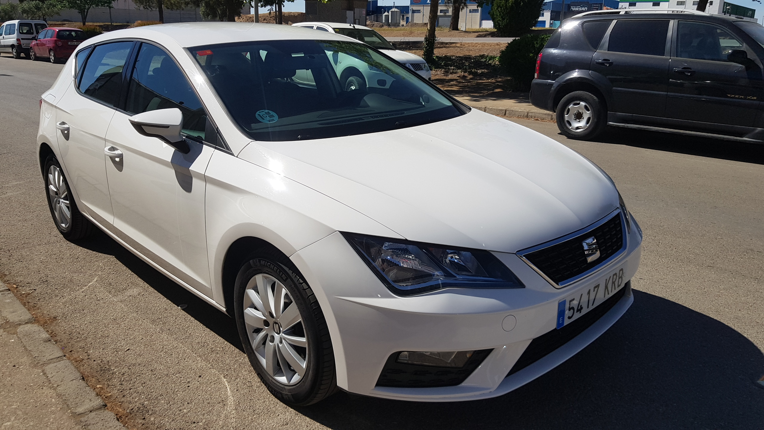 SEAT Leon 1.6 TDI 85kW StSp Reference Plus: Catálogo de AUTOMOVILES MORAUTO SL SEAT Leon 1.6 TDI 85kW StSp Reference Plus: Catálogo de AUTOMOVILES MORAUTO SL