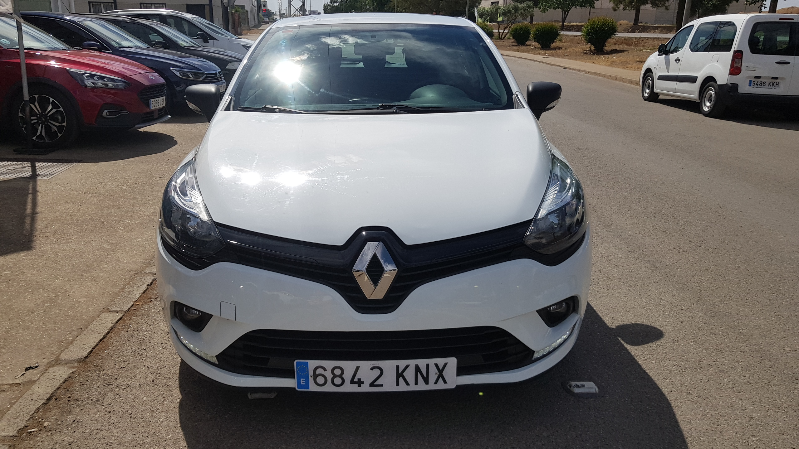 RENAULT Clio Business Energy dCi 55kW 75CV: Catálogo de AUTOMOVILES MORAUTO SL RENAULT Clio Business Energy dCi 55kW 75CV: Catálogo de AUTOMOVILES MORAUTO SL