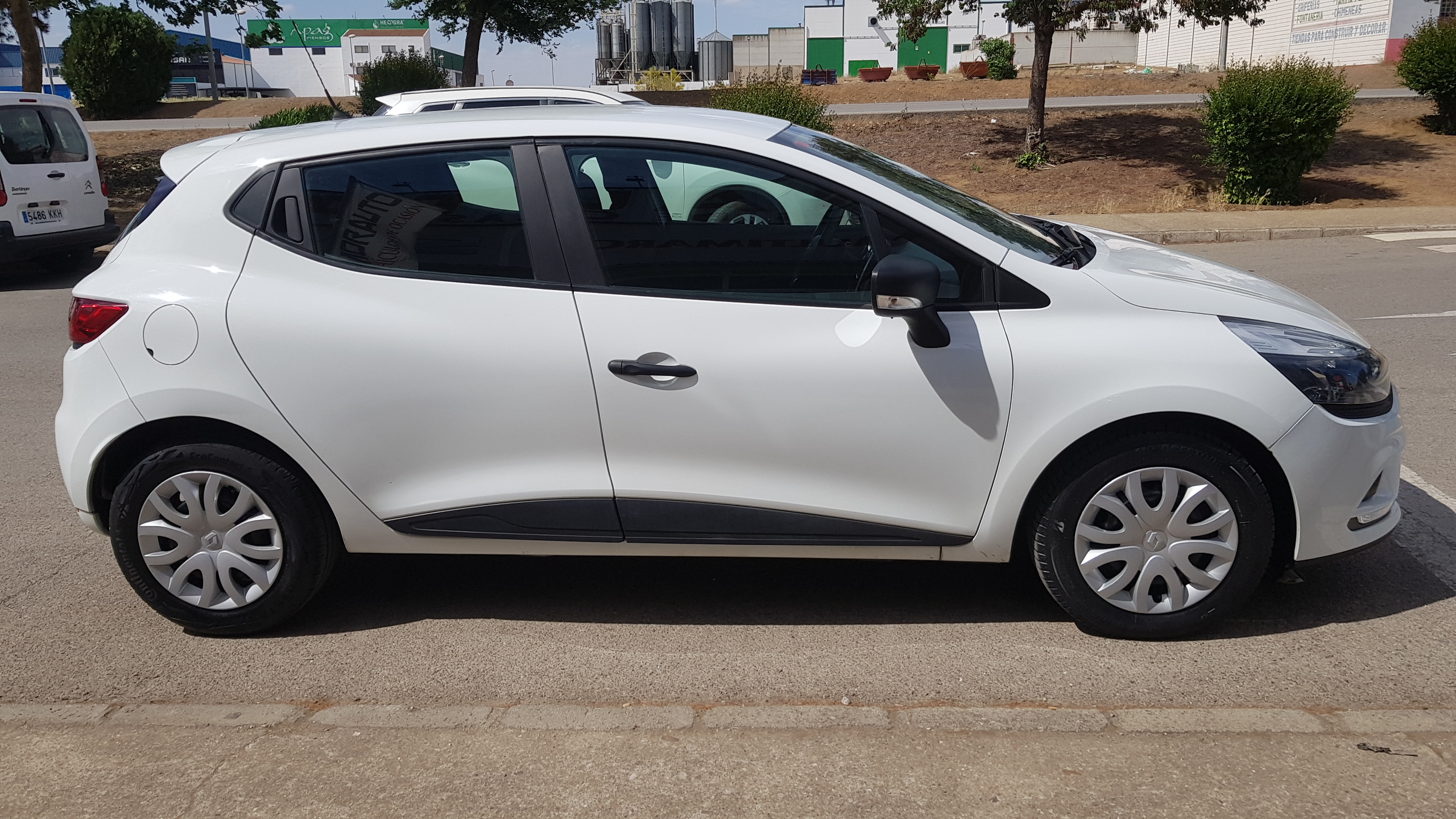 RENAULT Clio Business Energy dCi 55kW 75CV: Catálogo de AUTOMOVILES MORAUTO SL RENAULT Clio Business Energy dCi 55kW 75CV: Catálogo de AUTOMOVILES MORAUTO SL