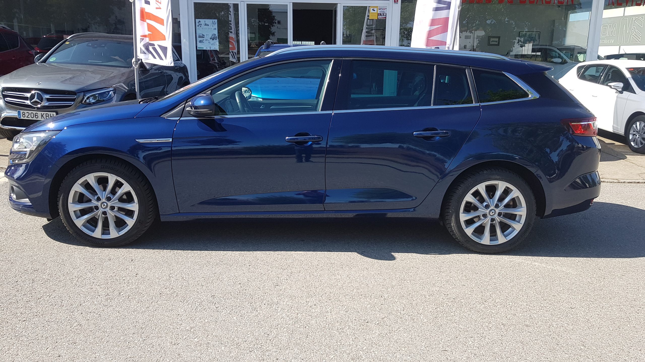 RENAULT Megane Sp. Tourer Zen En. dCi 81kW 110CV: Catálogo de AUTOMOVILES MORAUTO SL RENAULT Megane Sp. Tourer Zen En. dCi 81kW 110CV: Catálogo de AUTOMOVILES MORAUTO SL