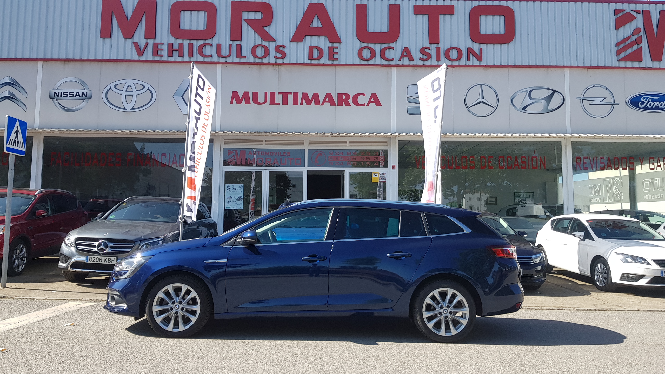 RENAULT Megane Sp. Tourer Zen En. dCi 81kW 110CV: Catálogo de AUTOMOVILES MORAUTO SL RENAULT Megane Sp. Tourer Zen En. dCi 81kW 110CV: Catálogo de AUTOMOVILES MORAUTO SL