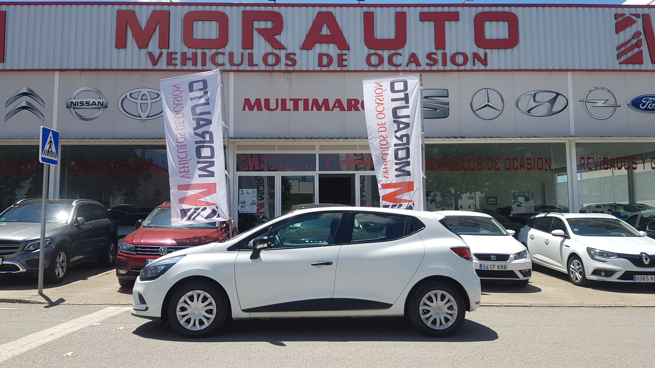 RENAULT Clio Business dCi 55kW 75CV 18: Catálogo de AUTOMOVILES MORAUTO SL RENAULT Clio Business dCi 55kW 75CV 18: Catálogo de AUTOMOVILES MORAUTO SL