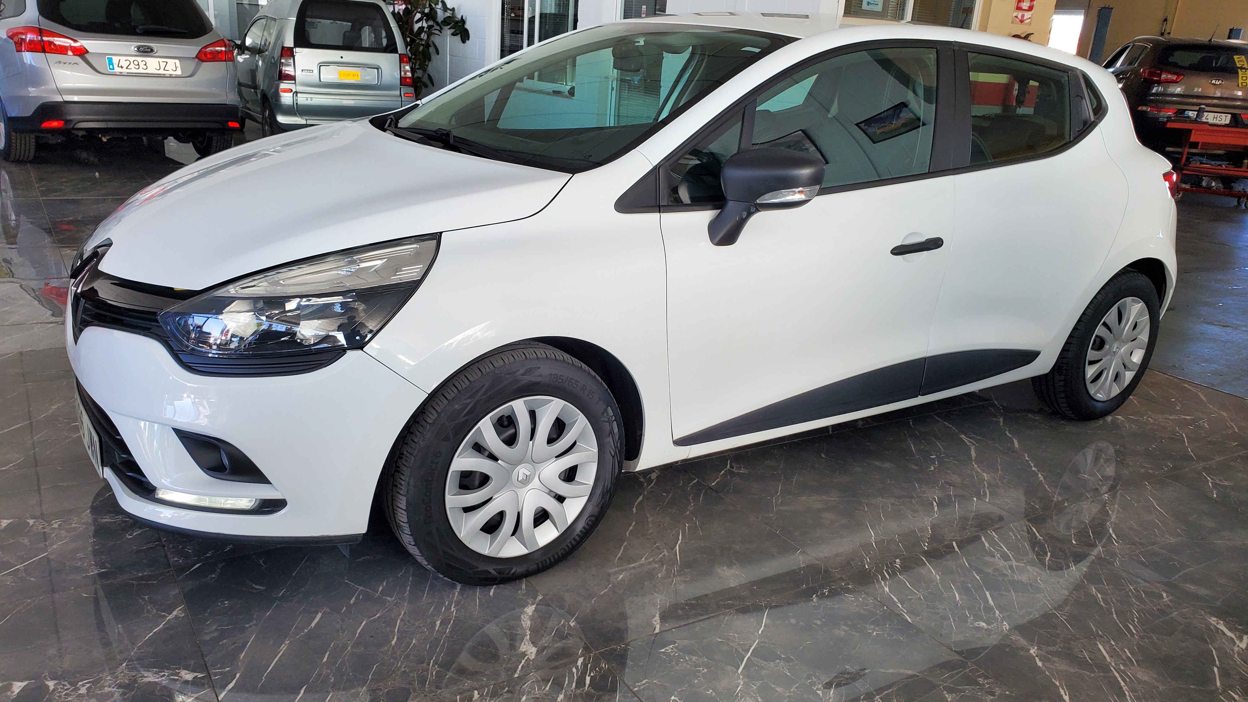 RENAULT Clio Business Energy dCi 66kW 90CV: Catálogo de AUTOMOVILES MORAUTO SL RENAULT Clio Business Energy dCi 66kW 90CV: Catálogo de AUTOMOVILES MORAUTO SL