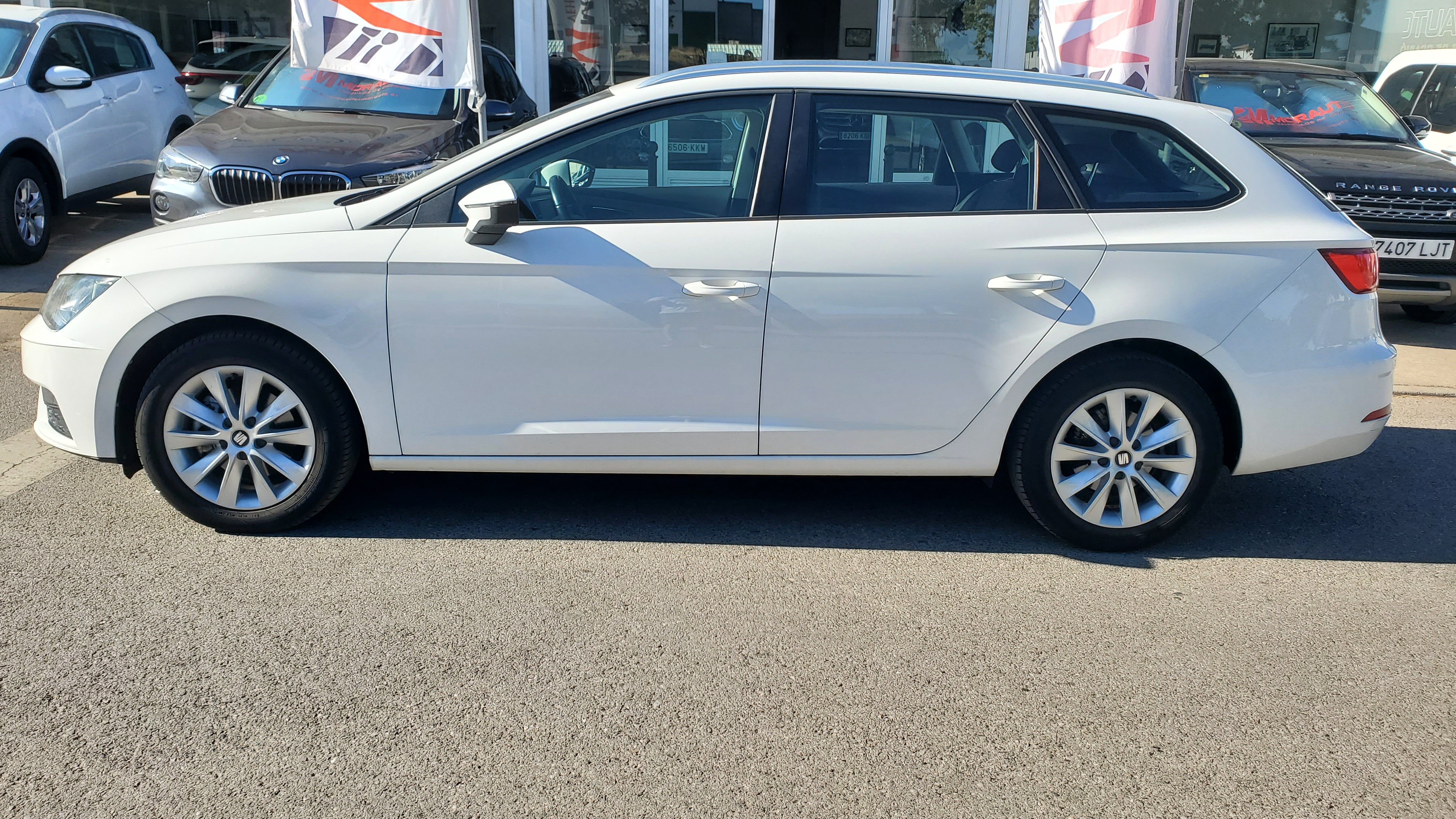 SEAT Leon ST 1.6 TDI 85kW 115CV StSp Style: Catálogo de AUTOMOVILES MORAUTO SL SEAT Leon ST 1.6 TDI 85kW 115CV StSp Style: Catálogo de AUTOMOVILES MORAUTO SL