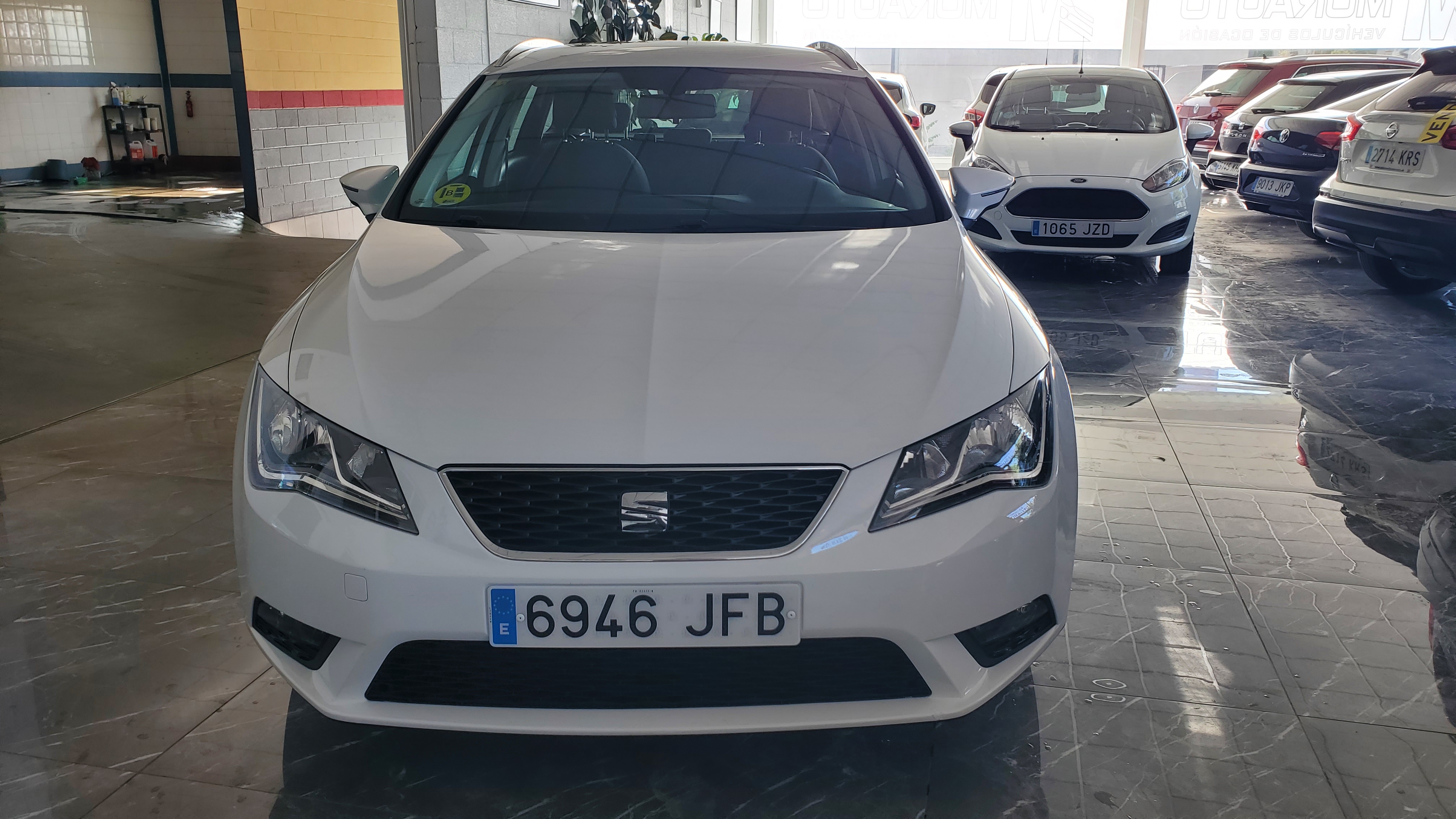 SEAT Leon ST 1.6 TDI 105cv StSp Style: Catálogo de AUTOMOVILES MORAUTO SL SEAT Leon ST 1.6 TDI 105cv StSp Style: Catálogo de AUTOMOVILES MORAUTO SL