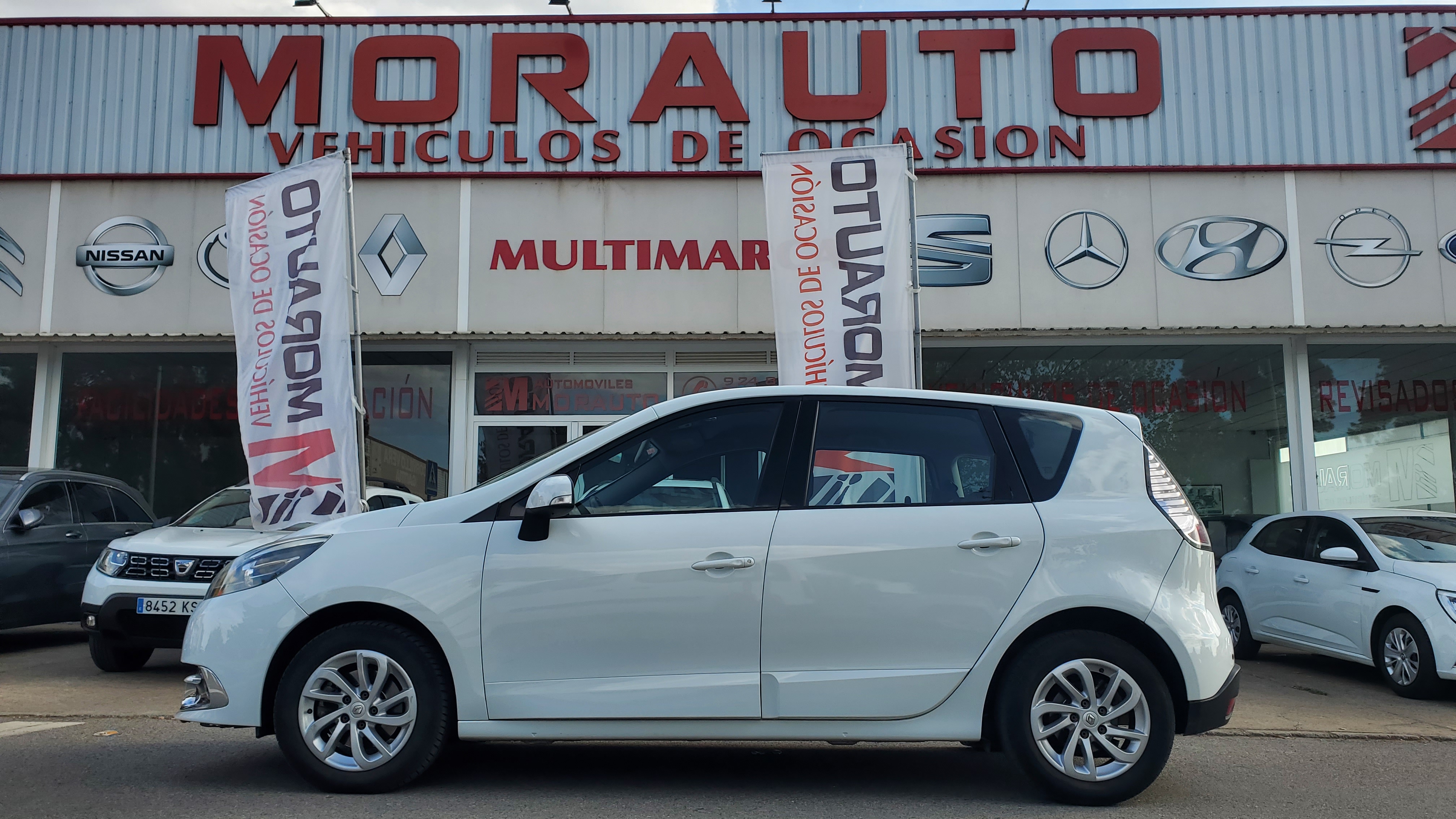 RENAULT Scénic Dynamique Energy dCi 110 eco2 2012 AUTOMÁTICA: Catálogo de AUTOMOVILES MORAUTO SL RENAULT Scénic Dynamique Energy dCi 110 eco2 2012 AUTOMÁTICA: Catálogo de AUTOMOVILES MORAUTO SL