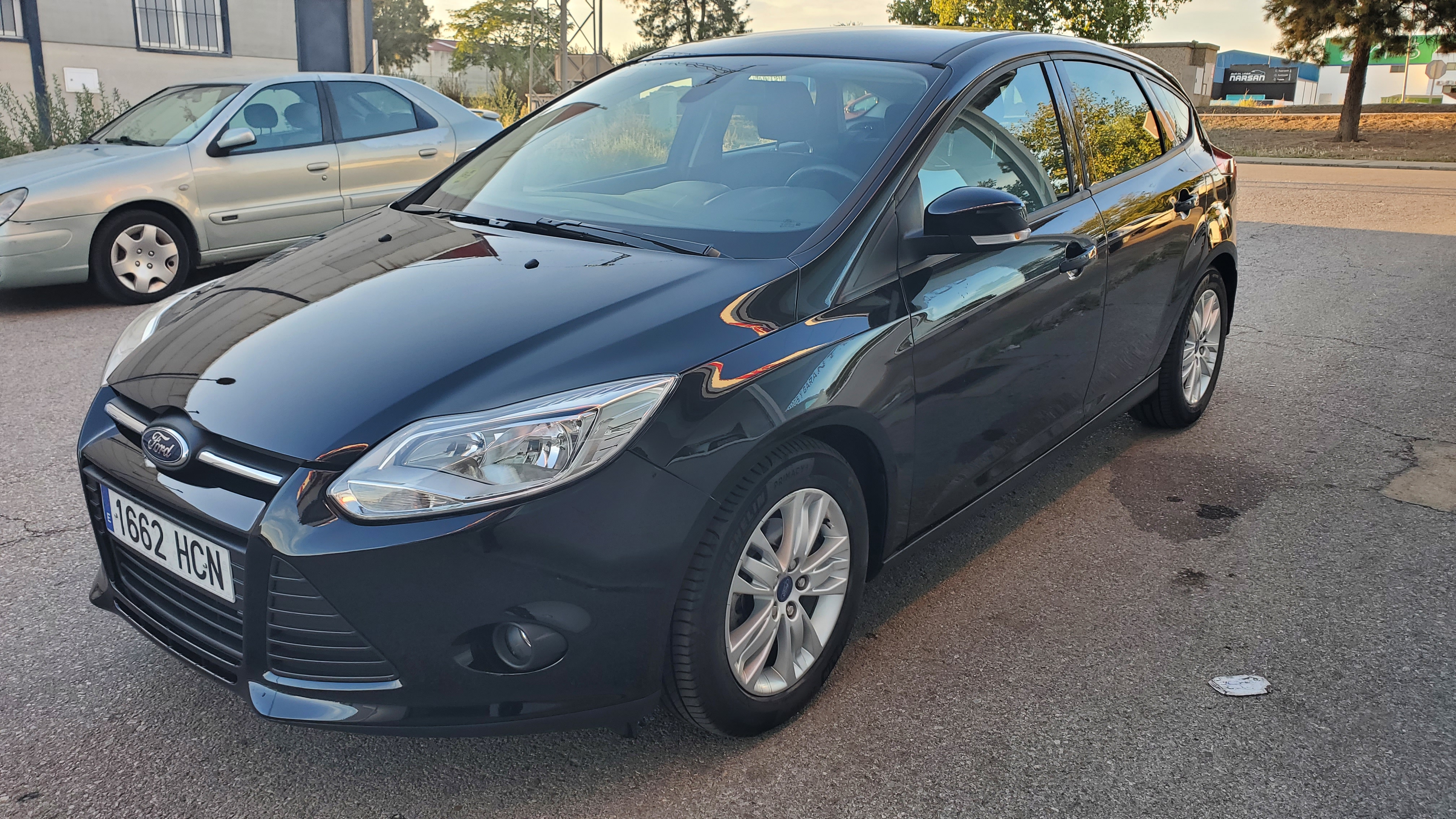 FORD Focus 1.6 TDCi 115cv Trend: Catálogo de AUTOMOVILES MORAUTO SL FORD Focus 1.6 TDCi 115cv Trend: Catálogo de AUTOMOVILES MORAUTO SL