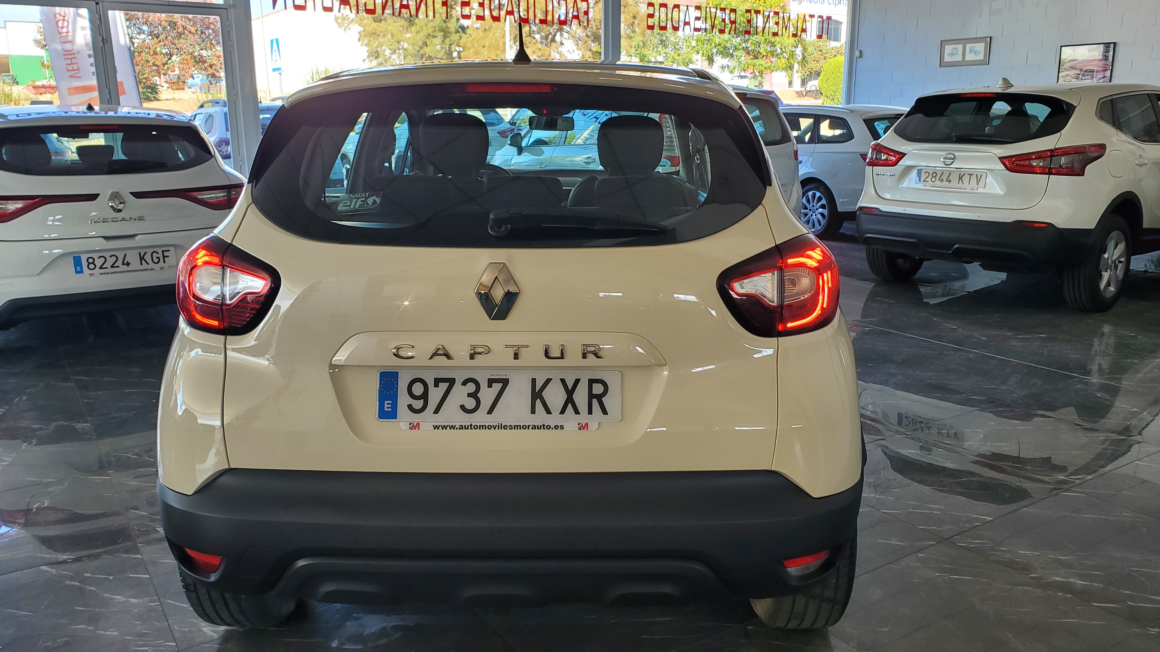 RENAULT Captur Life dCi 66kW 90CV: Catálogo de AUTOMOVILES MORAUTO SL RENAULT Captur Life dCi 66kW 90CV: Catálogo de AUTOMOVILES MORAUTO SL