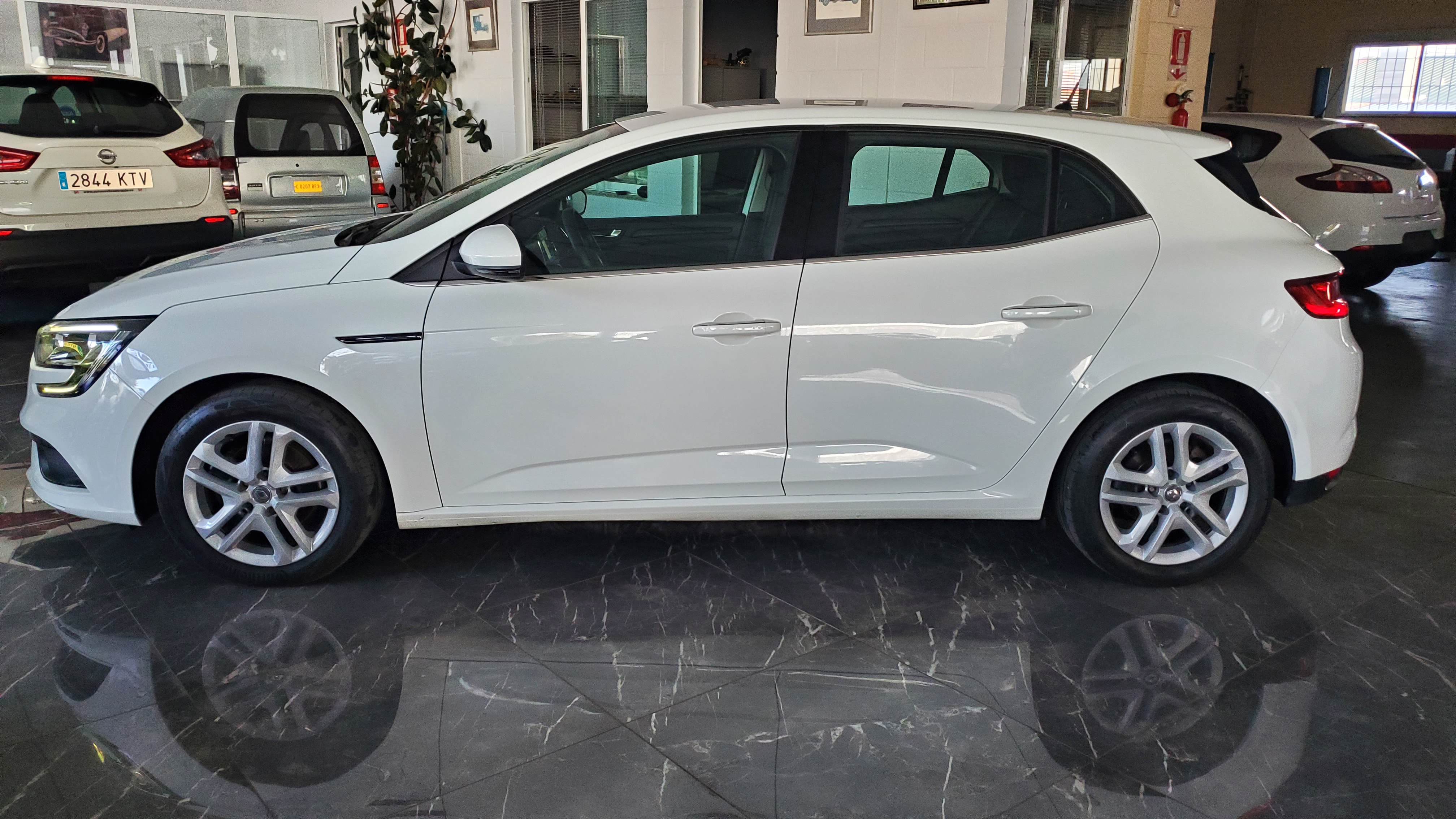 RENAULT Mégane Business Energy dCi 81kW 110CV: Catálogo de AUTOMOVILES MORAUTO SL RENAULT Mégane Business Energy dCi 81kW 110CV: Catálogo de AUTOMOVILES MORAUTO SL