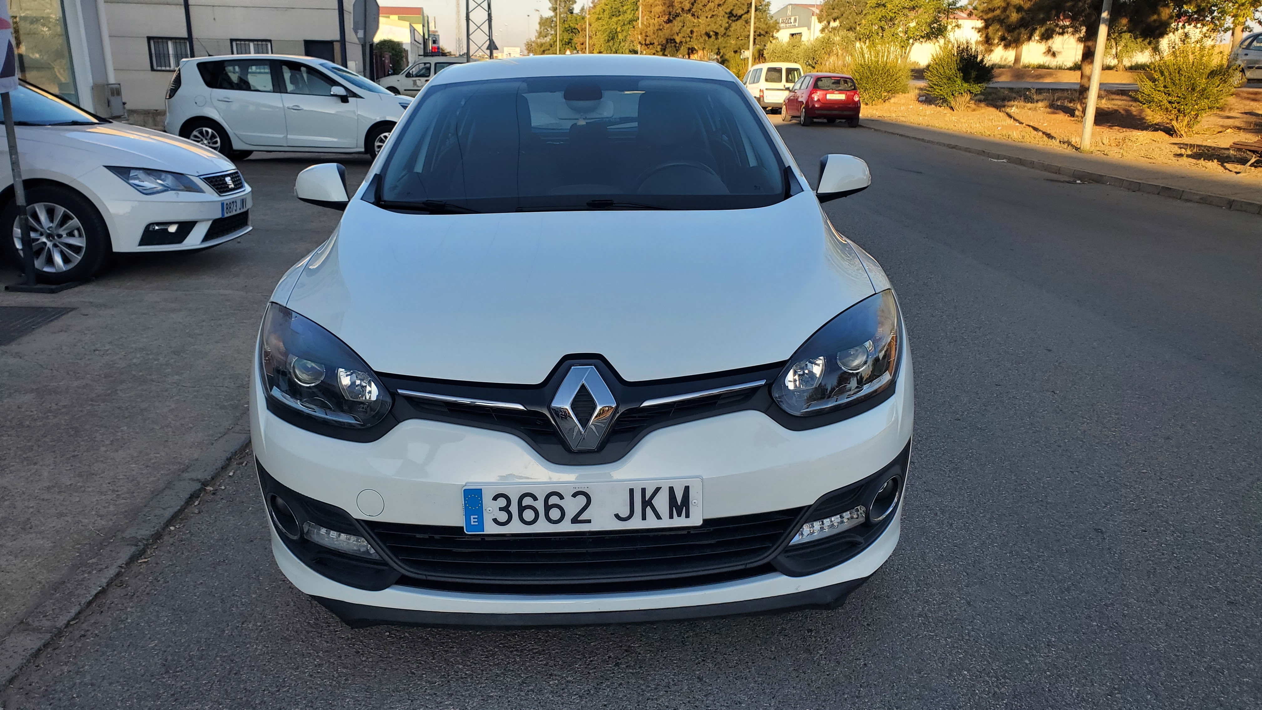 RENAULT Mégane Business Energy dCi 110 SS Euro 6: Catálogo de AUTOMOVILES MORAUTO SL RENAULT Mégane Business Energy dCi 110 SS Euro 6: Catálogo de AUTOMOVILES MORAUTO SL