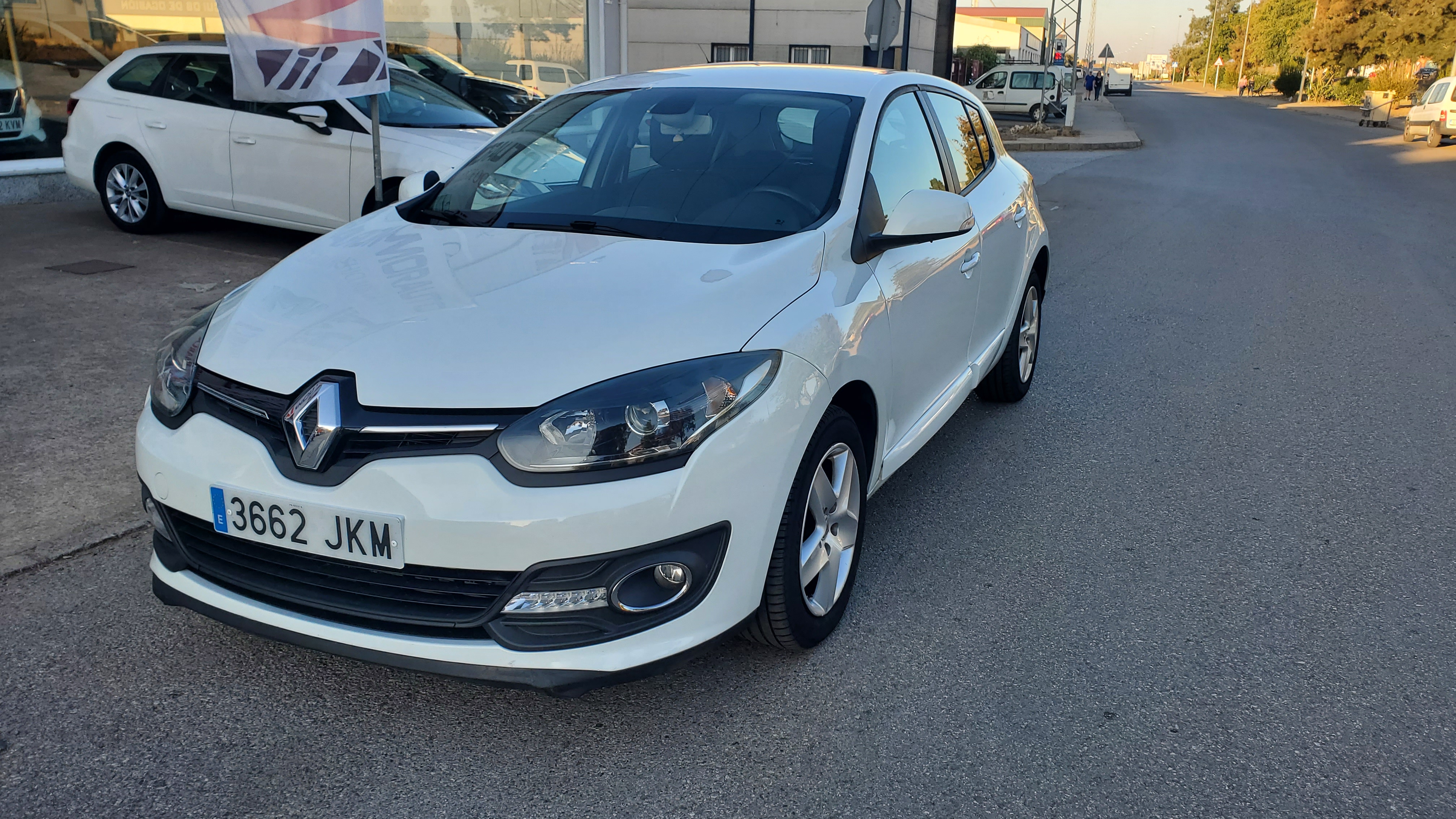 RENAULT Mégane Business Energy dCi 110 SS Euro 6: Catálogo de AUTOMOVILES MORAUTO SL RENAULT Mégane Business Energy dCi 110 SS Euro 6: Catálogo de AUTOMOVILES MORAUTO SL