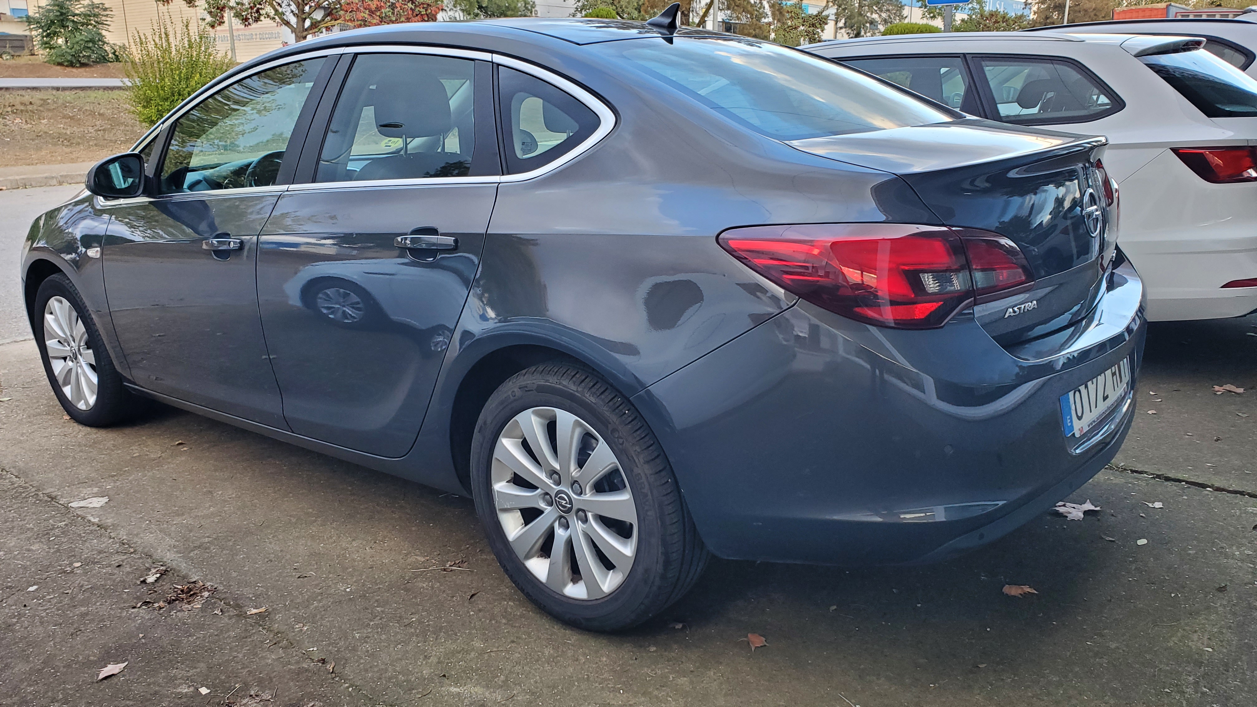 OPEL Astra 1.7 CDTi SS 130 CV Selective: Catálogo de AUTOMOVILES MORAUTO SL OPEL Astra 1.7 CDTi SS 130 CV Selective: Catálogo de AUTOMOVILES MORAUTO SL