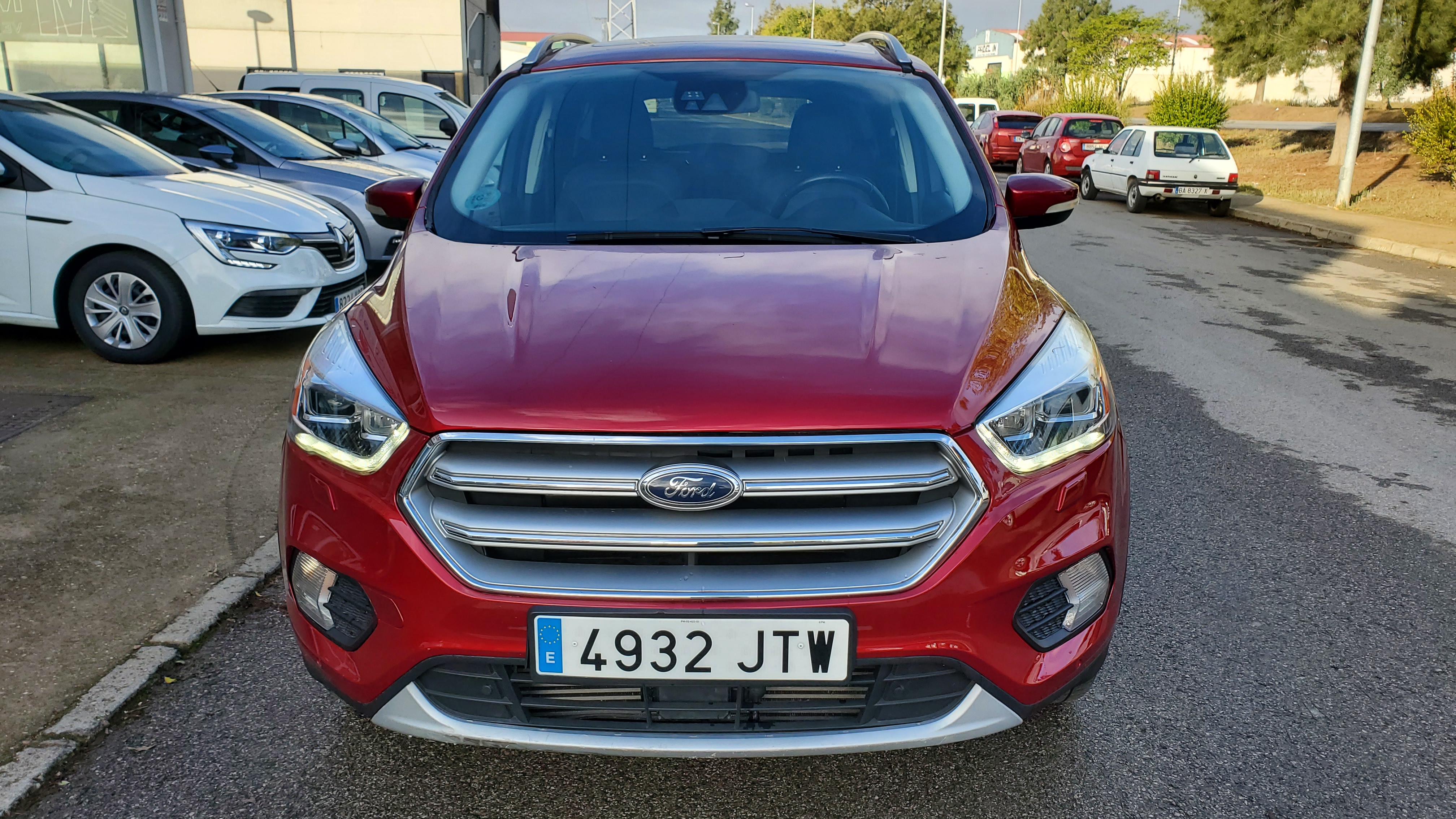 FORD Kuga 2.0 TDCi 132kW 4x4 ASS Vignale Powers.: Catálogo de AUTOMOVILES MORAUTO SL FORD Kuga 2.0 TDCi 132kW 4x4 ASS Vignale Powers.: Catálogo de AUTOMOVILES MORAUTO SL